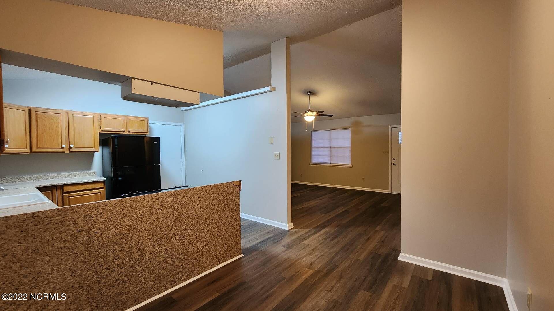 208 S Ginger Drive Property Photo 9