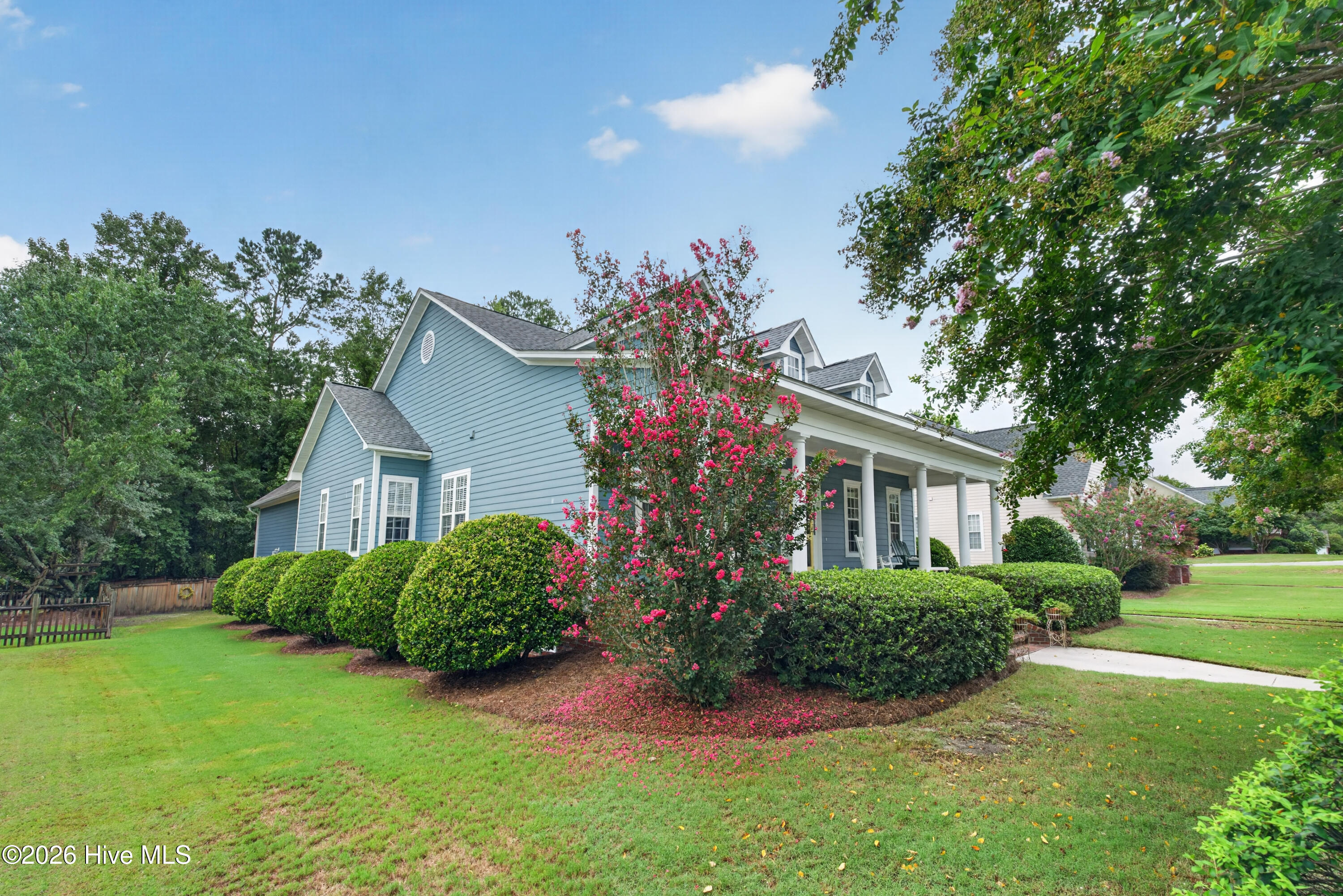 314 Bayfield Drive Property Photo 4