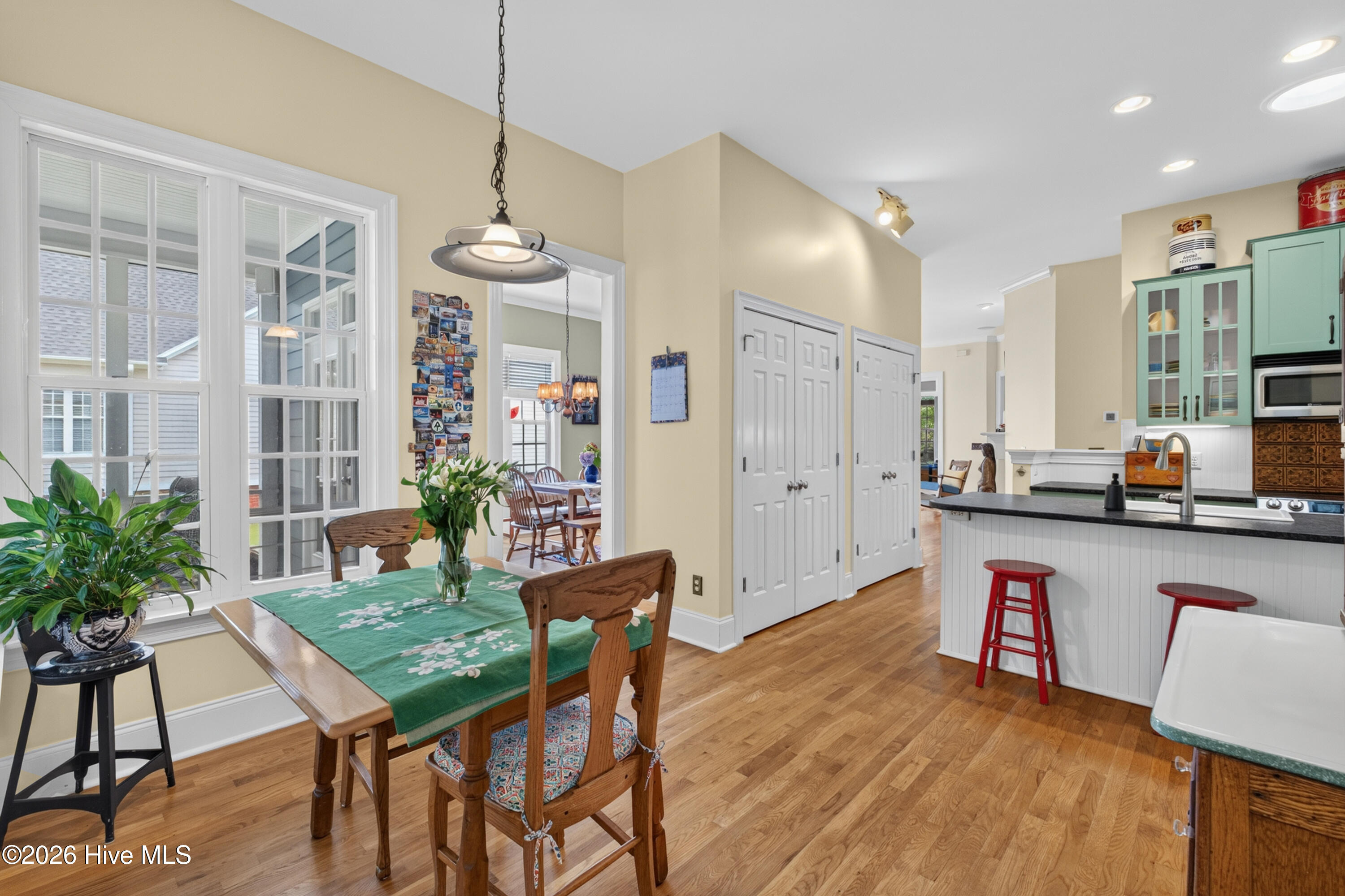 314 Bayfield Drive Property Photo 24