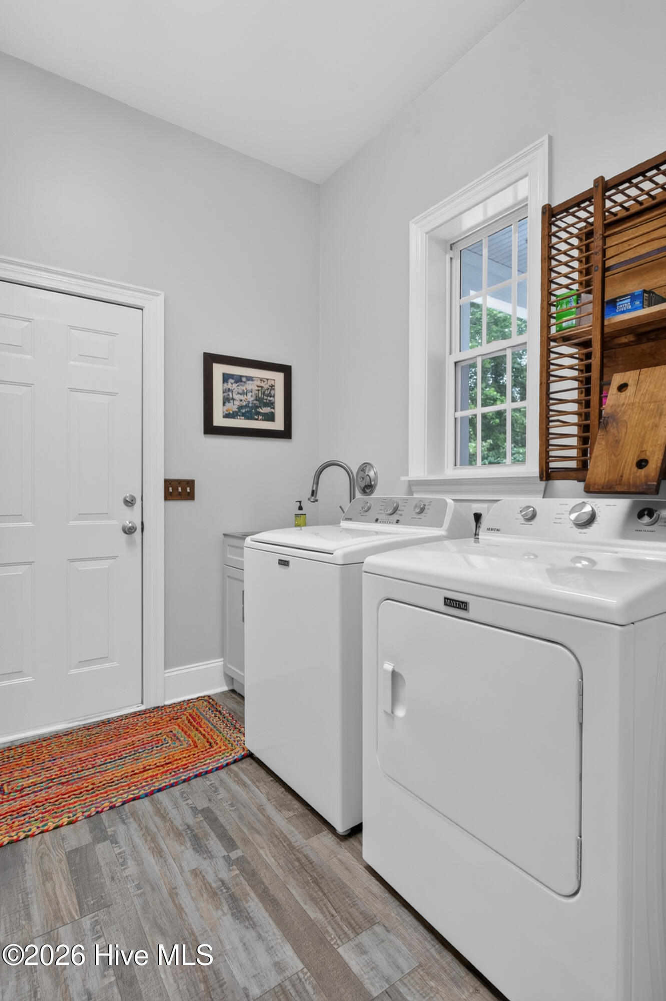 314 Bayfield Drive Property Photo 40