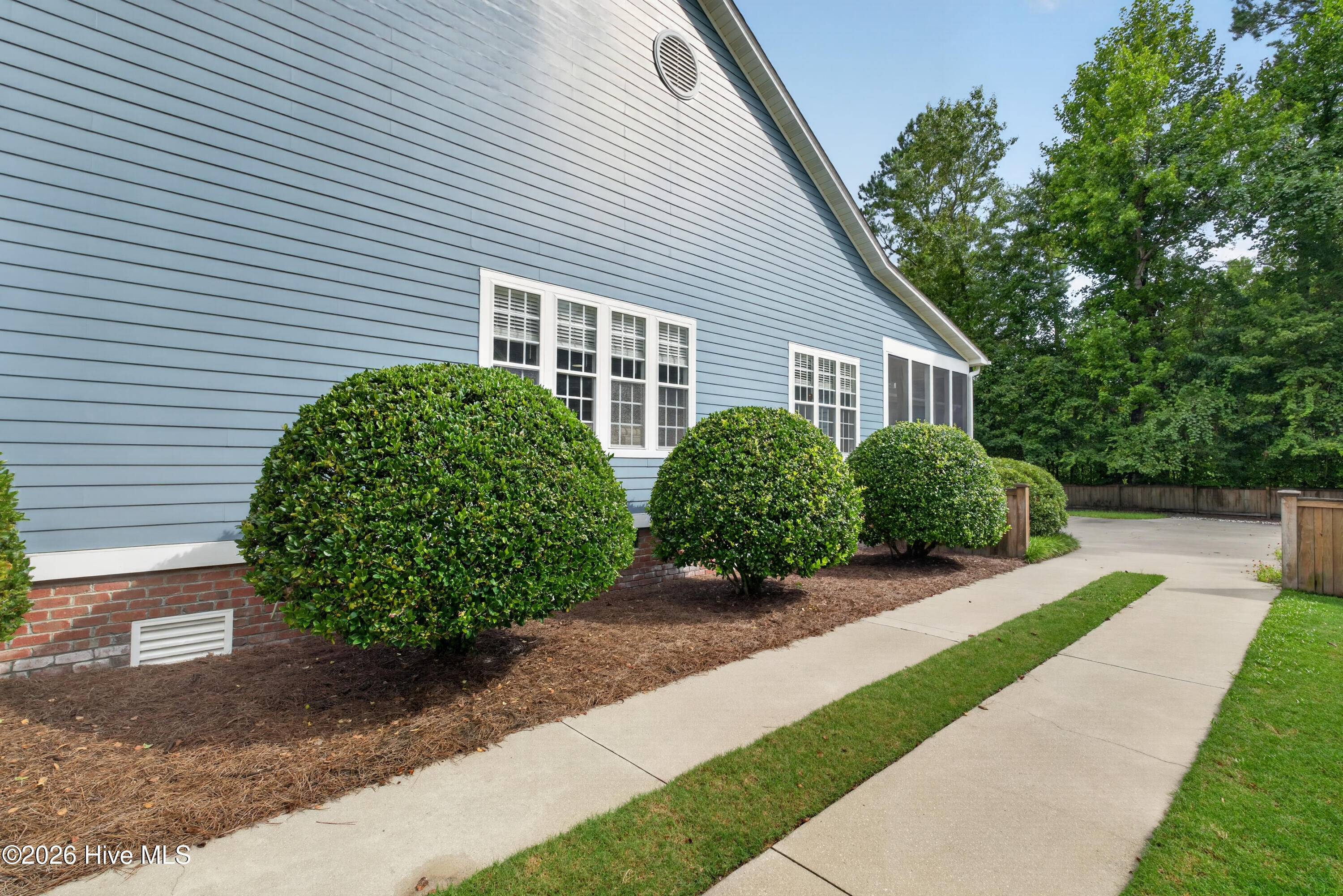 314 Bayfield Drive Property Photo 47