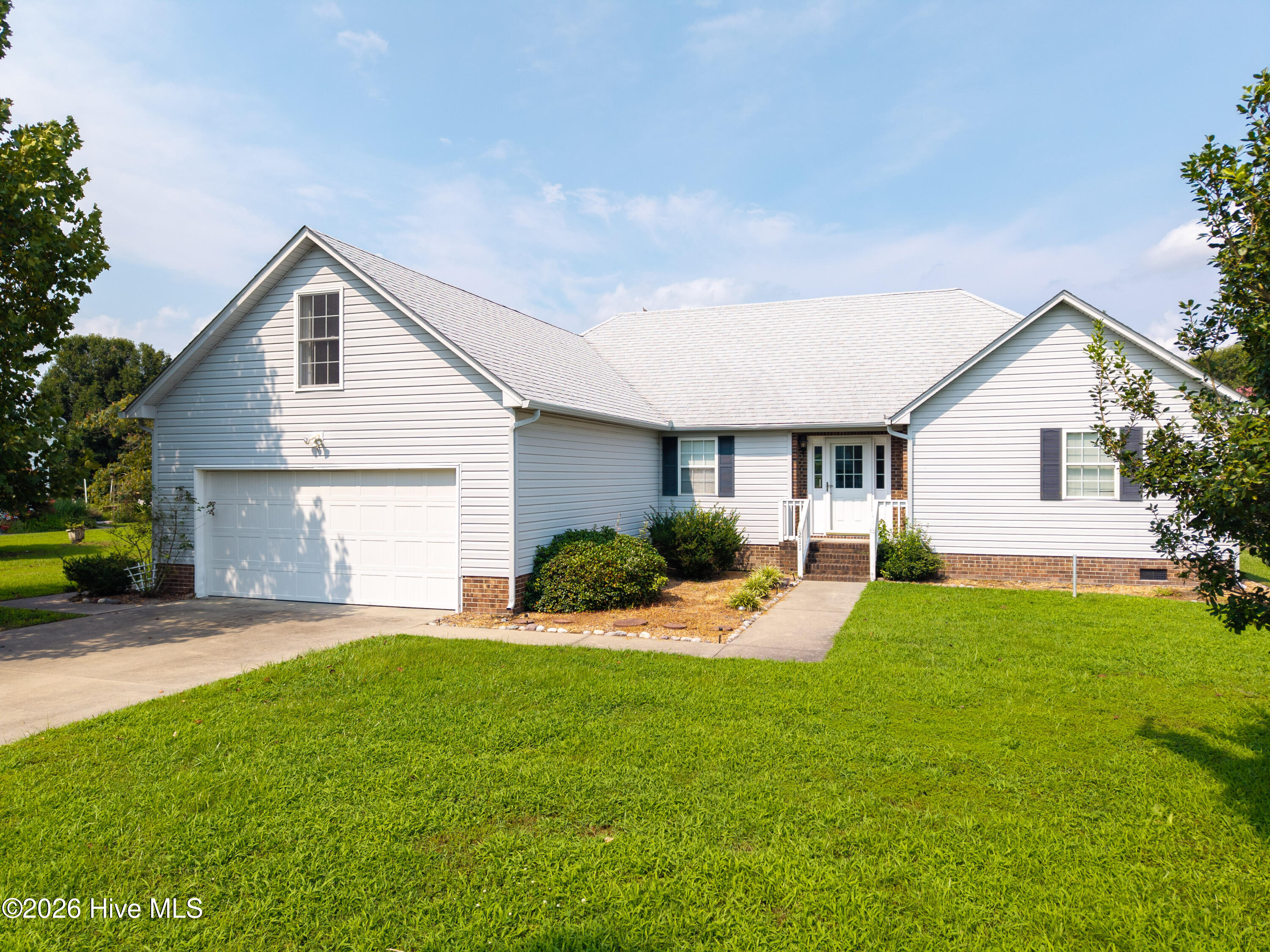 211 Smith Drive Property Photo 2