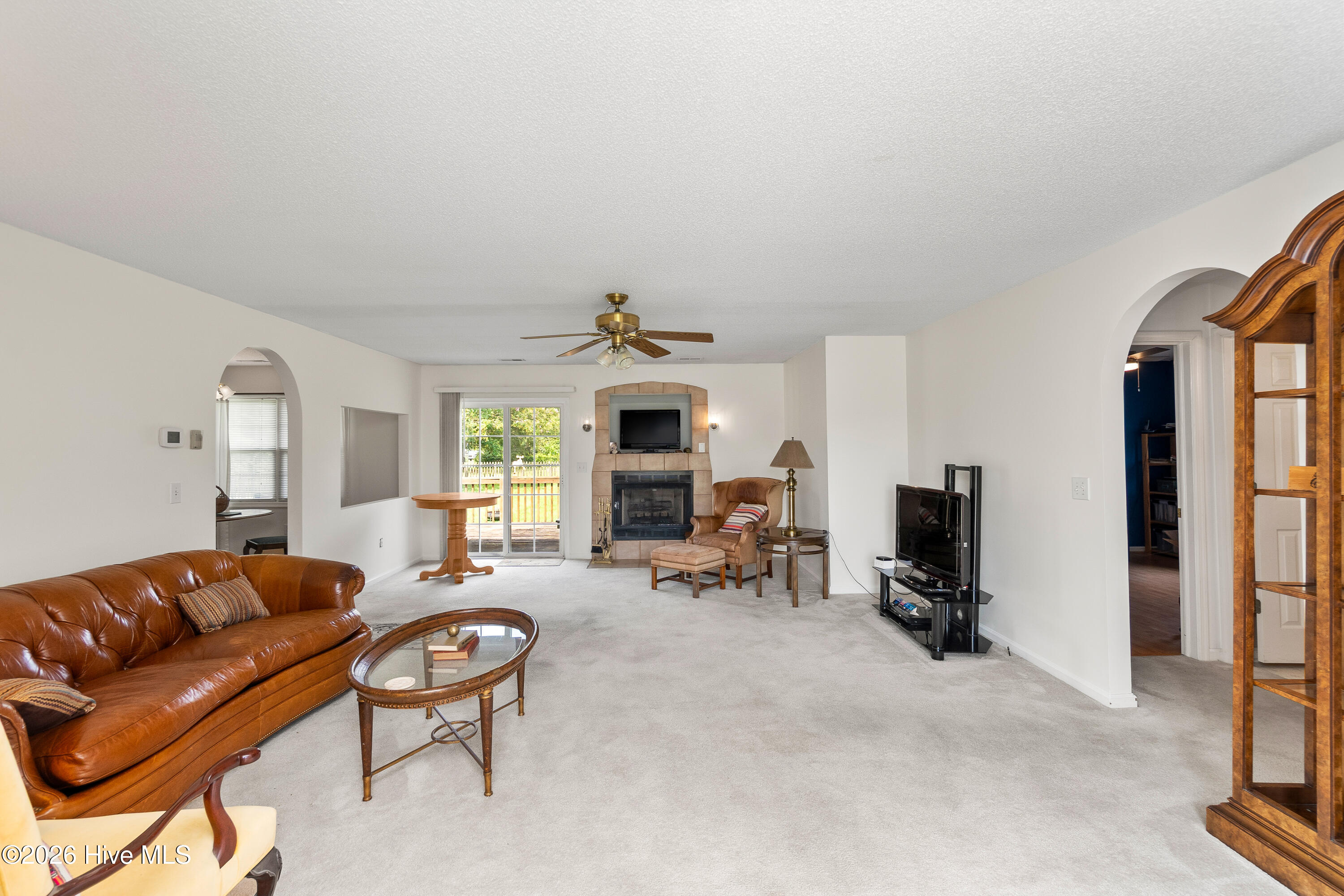 211 Smith Drive Property Photo 6