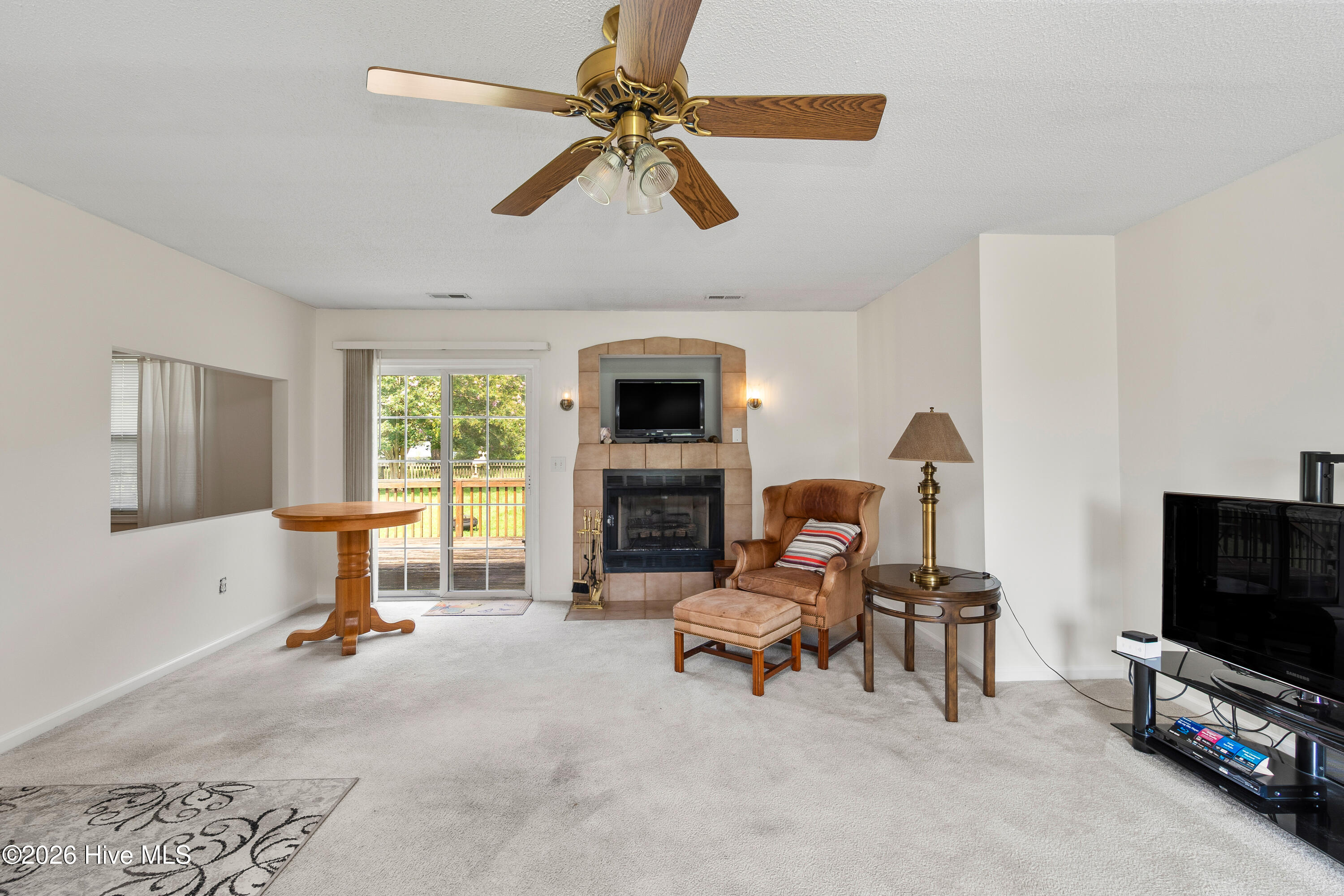 211 Smith Drive Property Photo 7