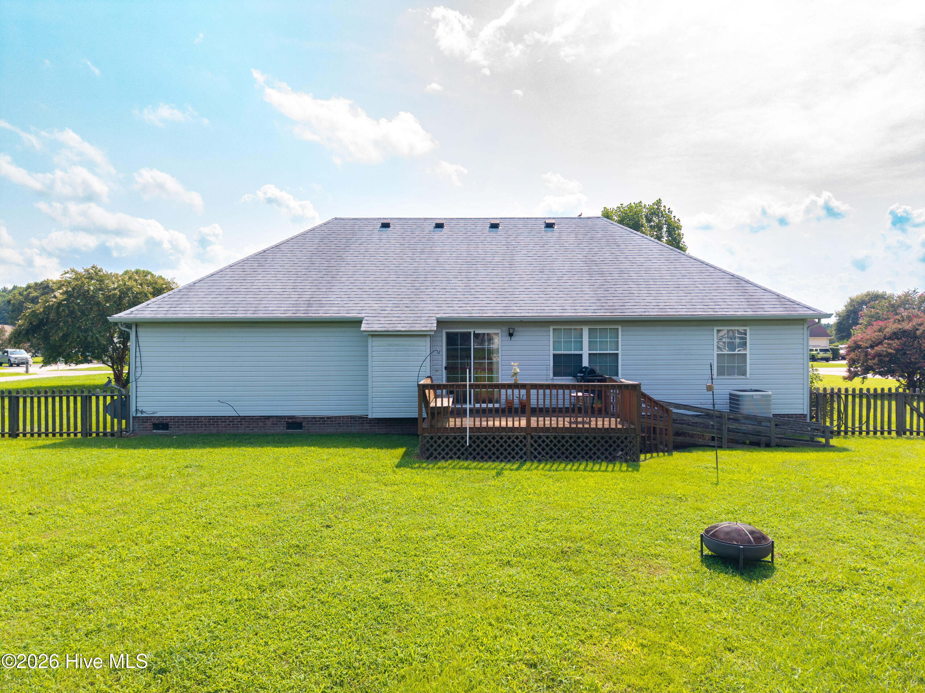 211 Smith Drive Property Photo 33