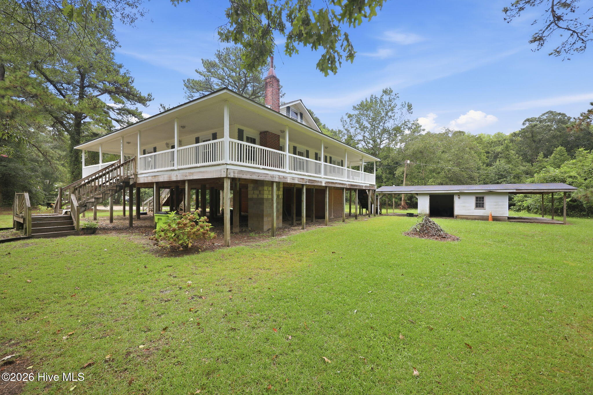 205 Streets Ferry Road Property Photo 3