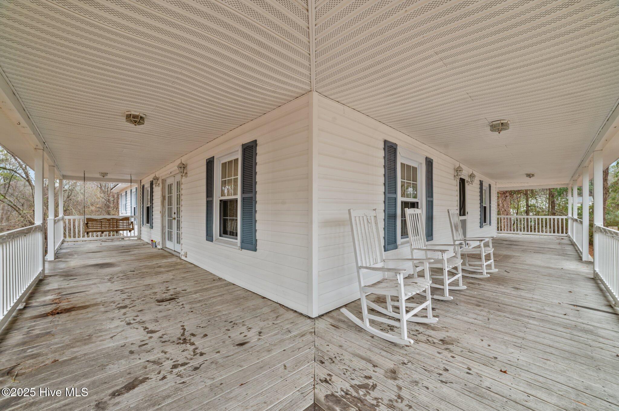 205 Streets Ferry Road Property Photo 33