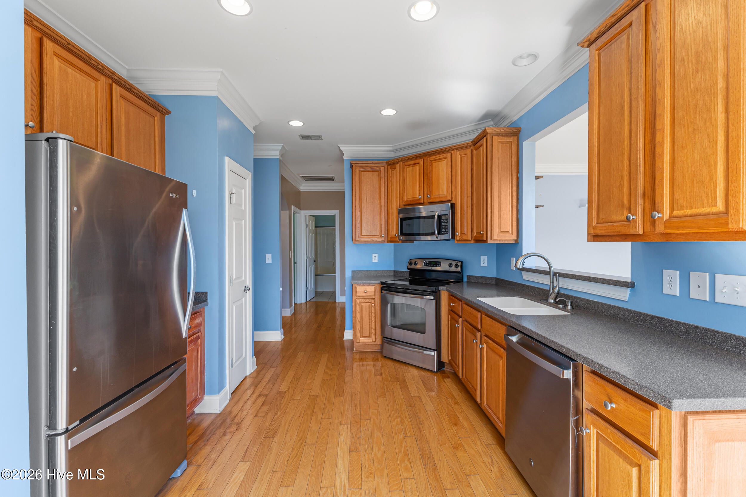 1003 Wellstone Court Property Photo 17