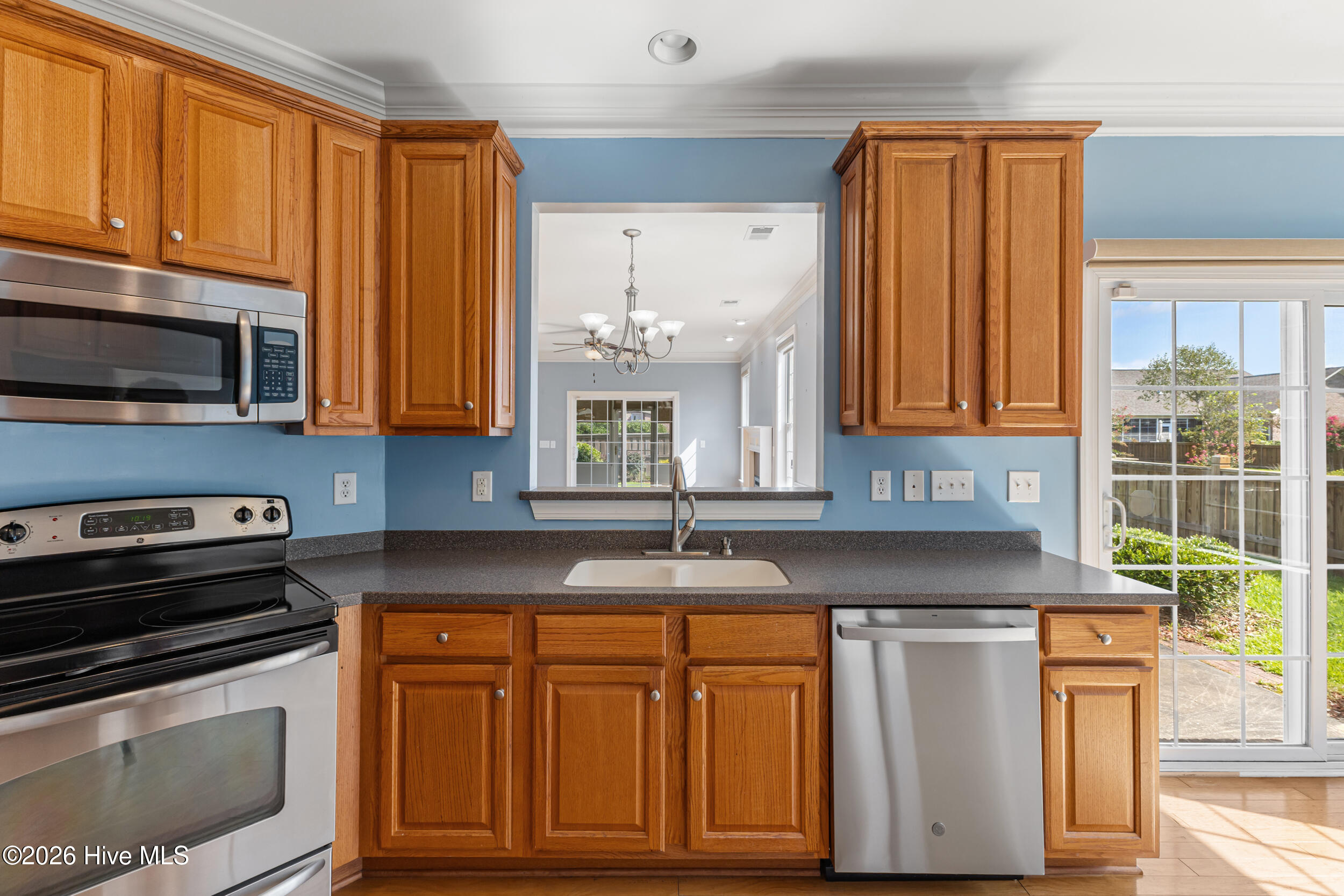 1003 Wellstone Court Property Photo 18