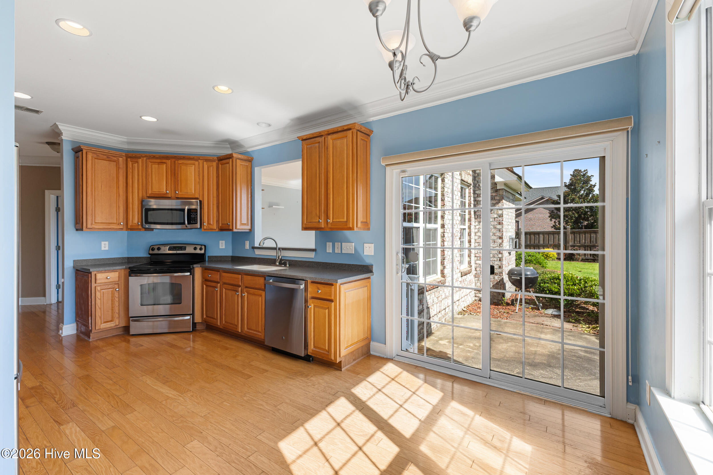 1003 Wellstone Court Property Photo 19