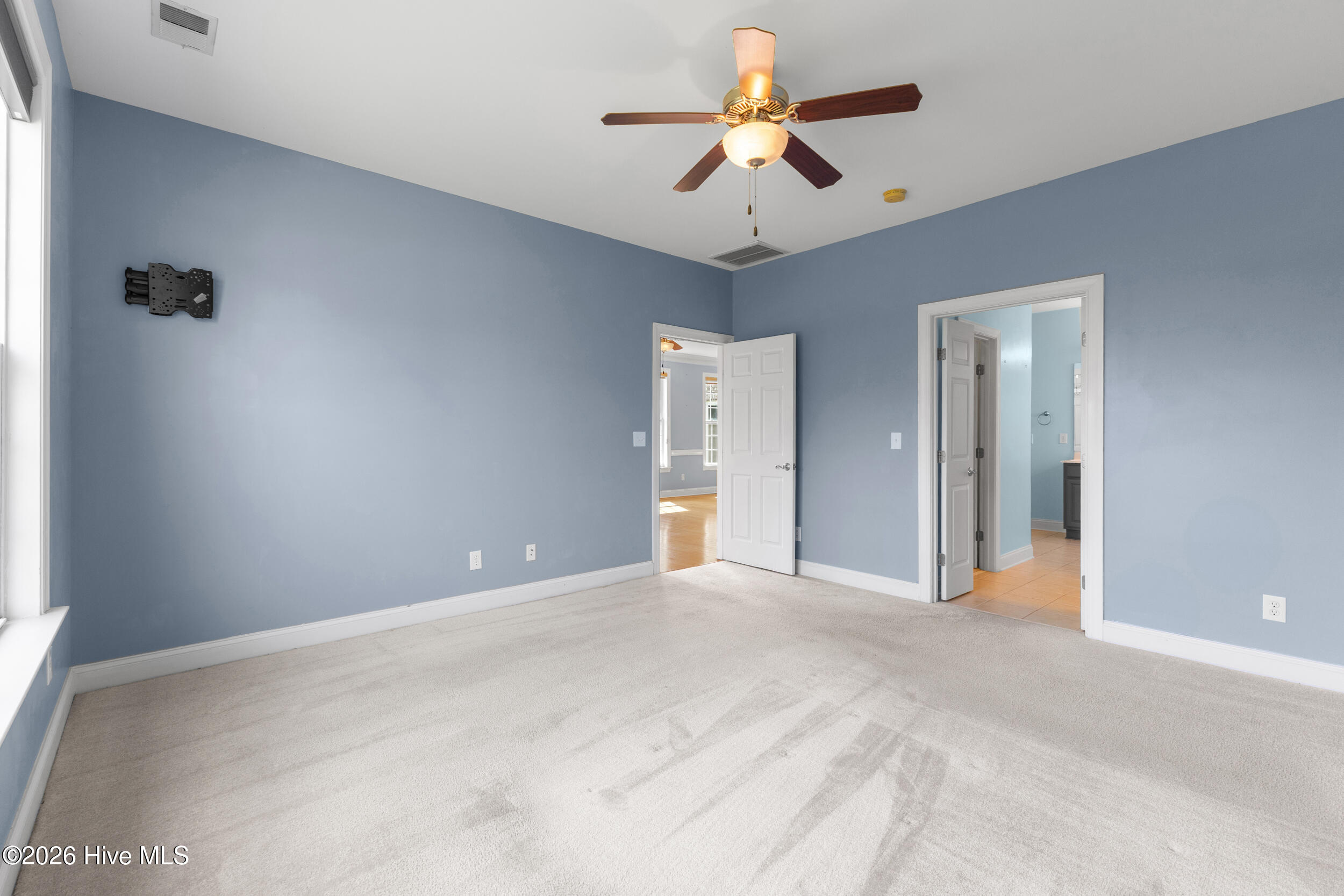 1003 Wellstone Court Property Photo 24