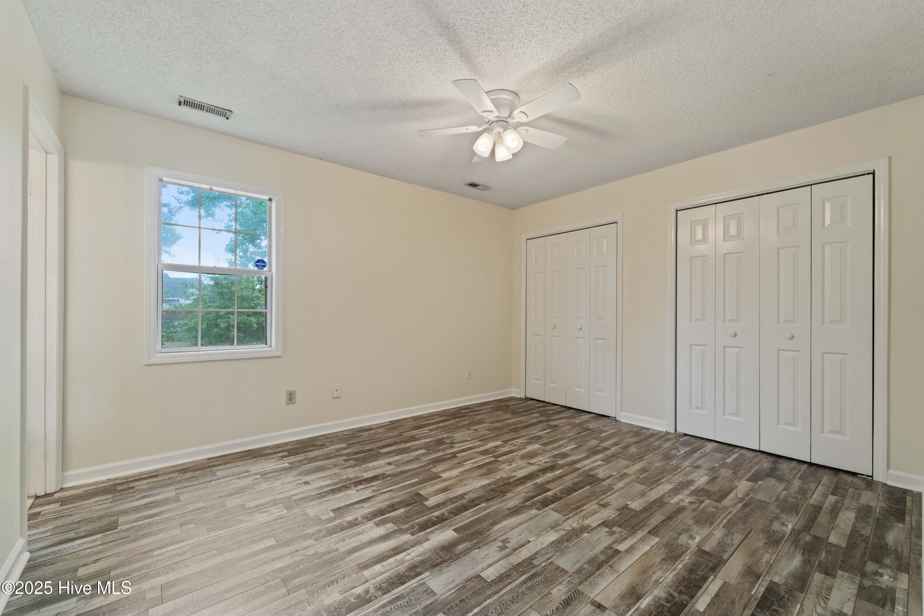 502 Nutfield Drive Property Photo 8