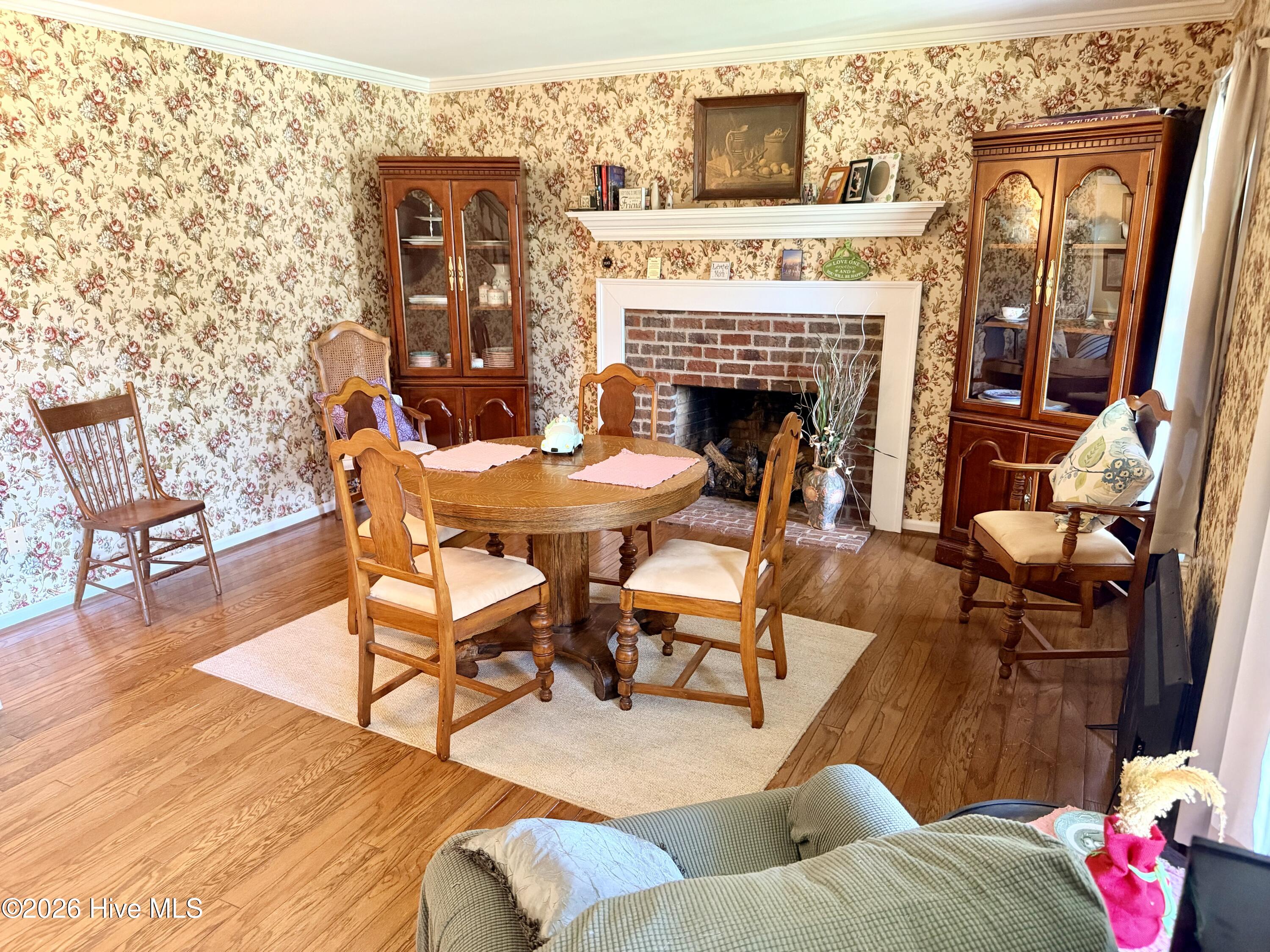 1070 W River Run Property Photo 7