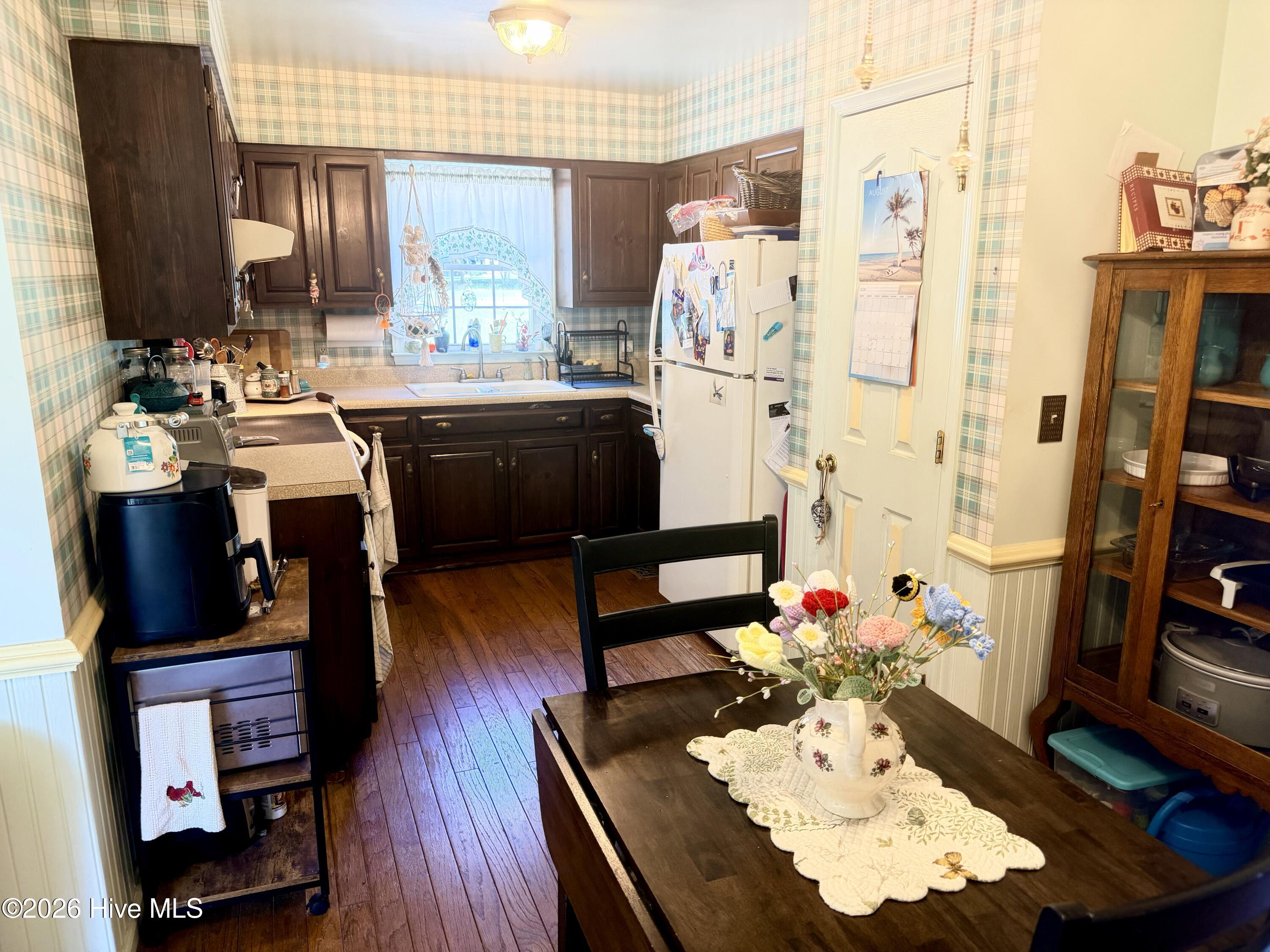 1070 W River Run Property Photo 10