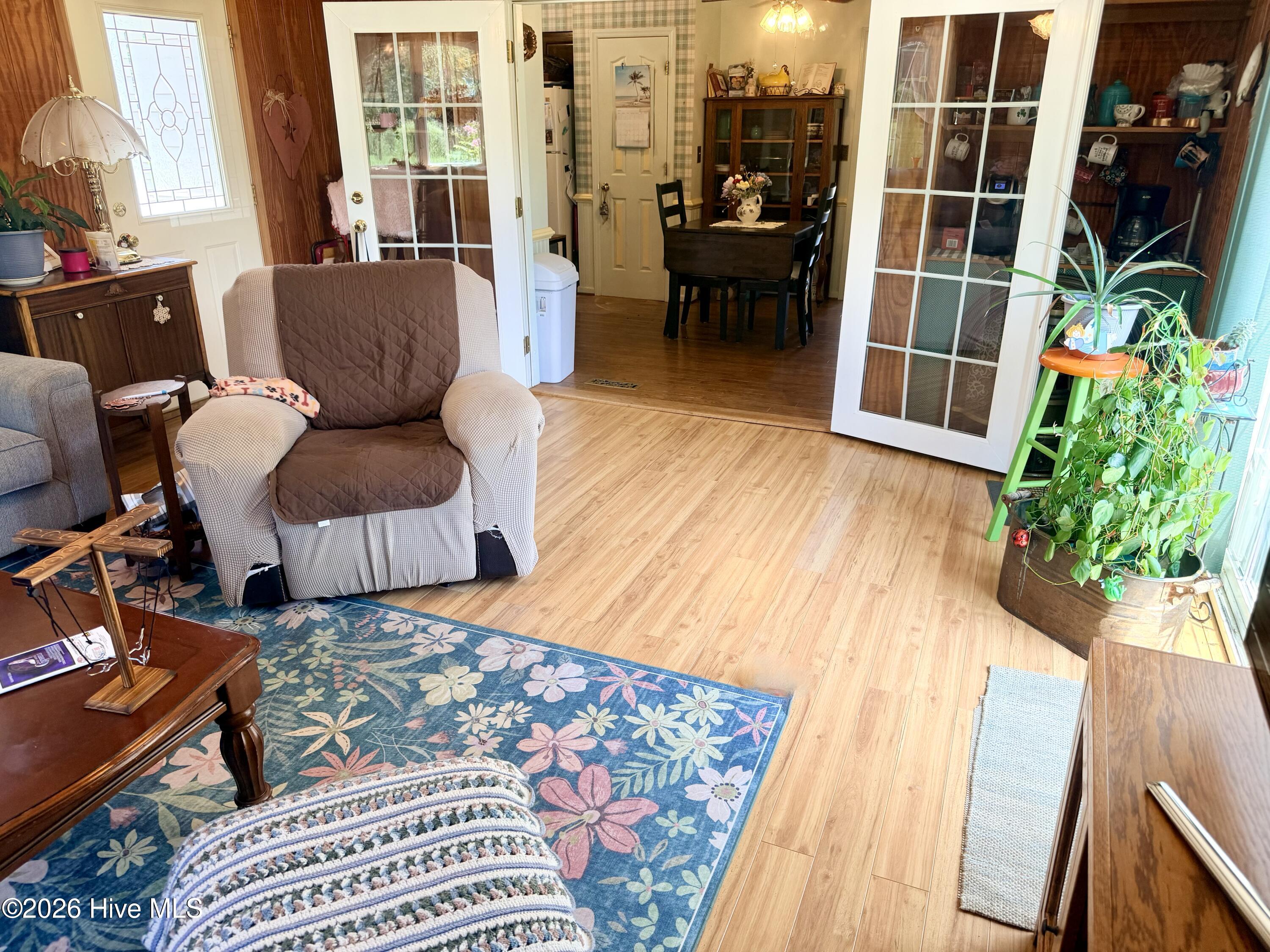 1070 W River Run Property Photo 15