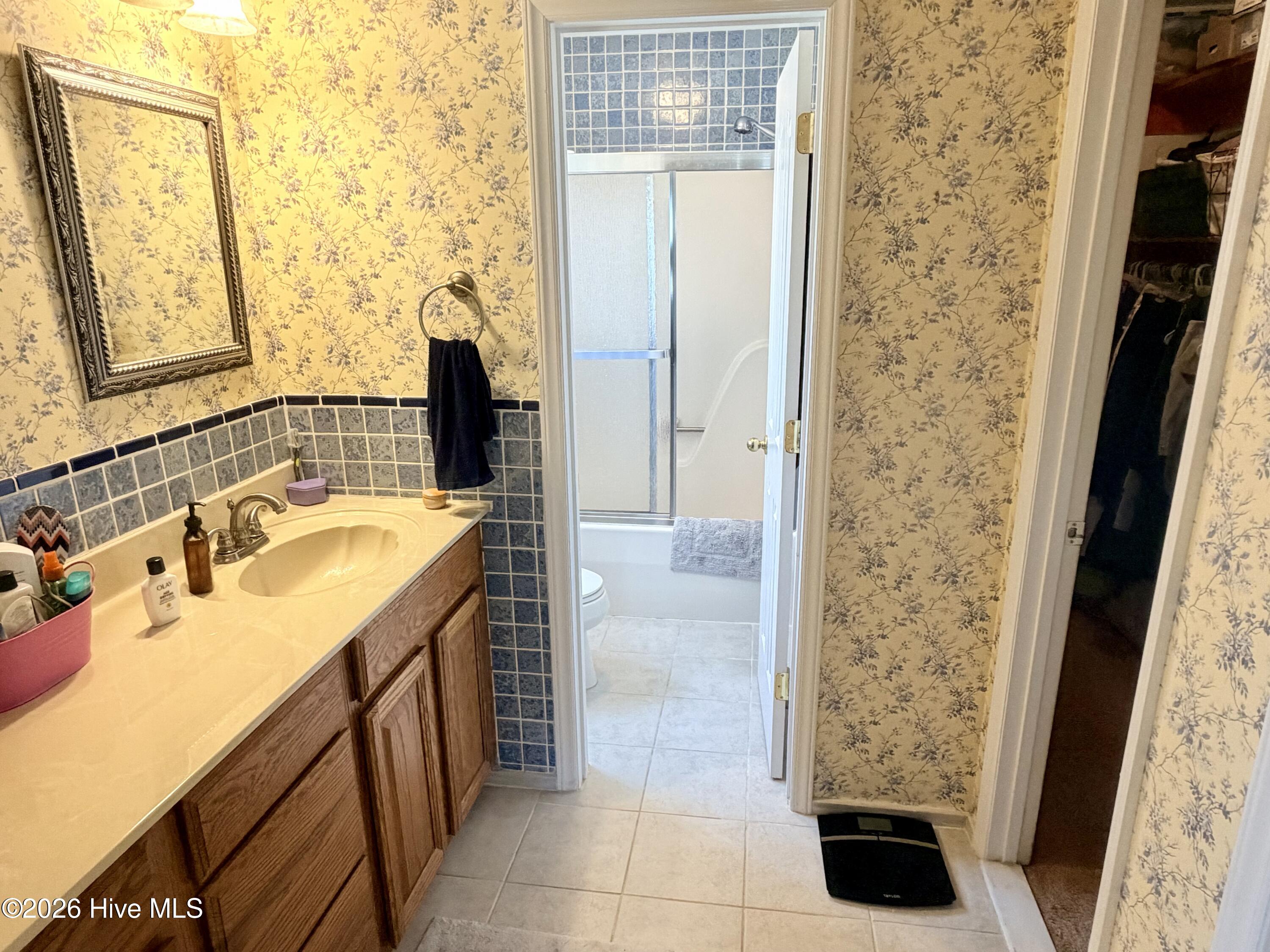 1070 W River Run Property Photo 19