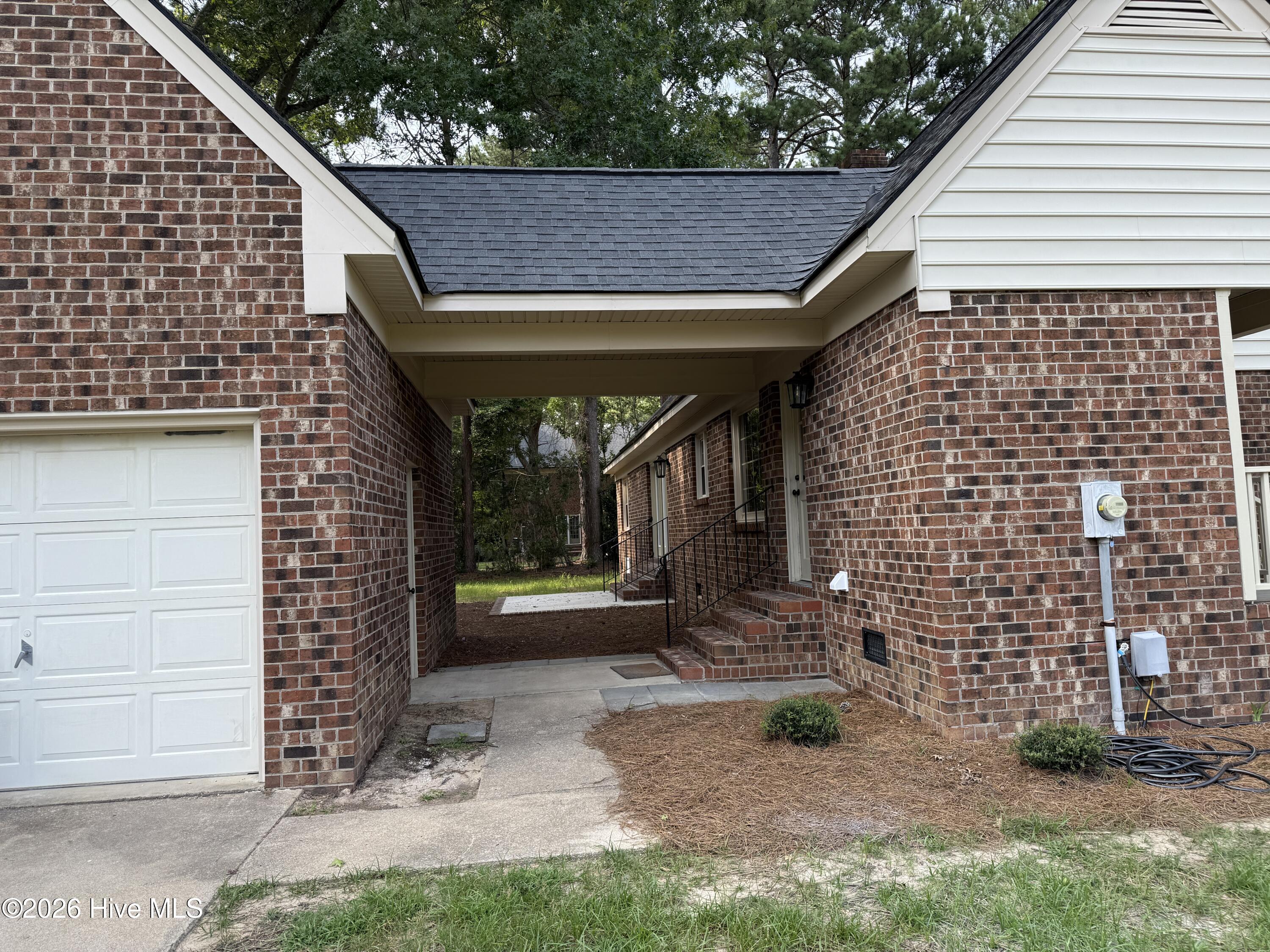 2207 Greenwich Lane Nw Property Photo 10