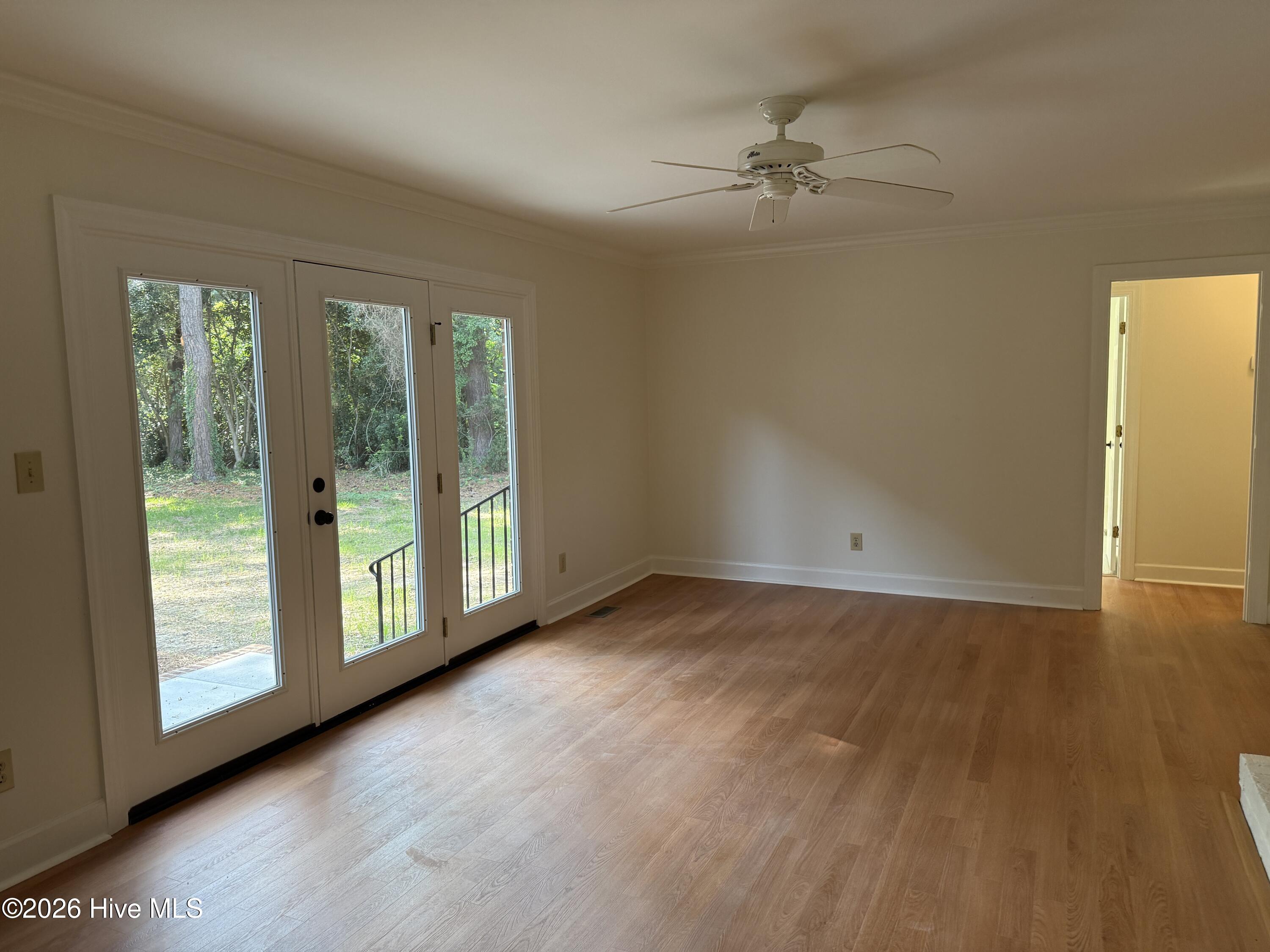 2207 Greenwich Lane Nw Property Photo 11