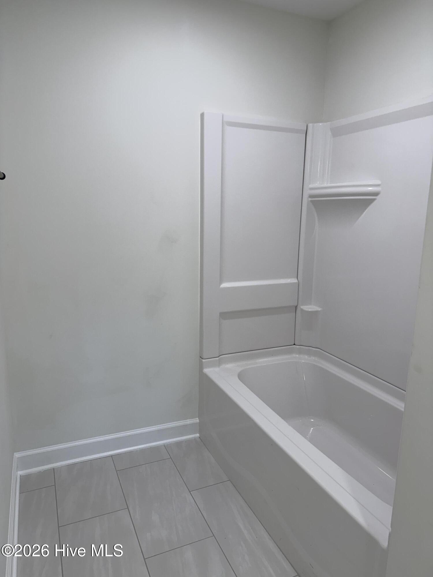 2207 Greenwich Lane Nw Property Photo 13