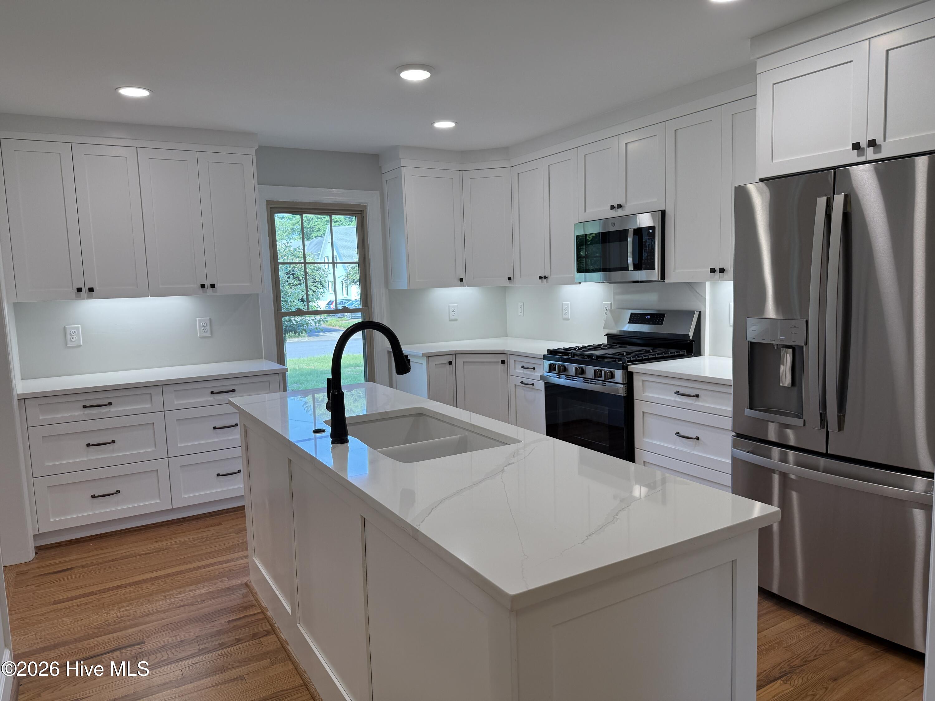 2207 Greenwich Lane Nw Property Photo 18