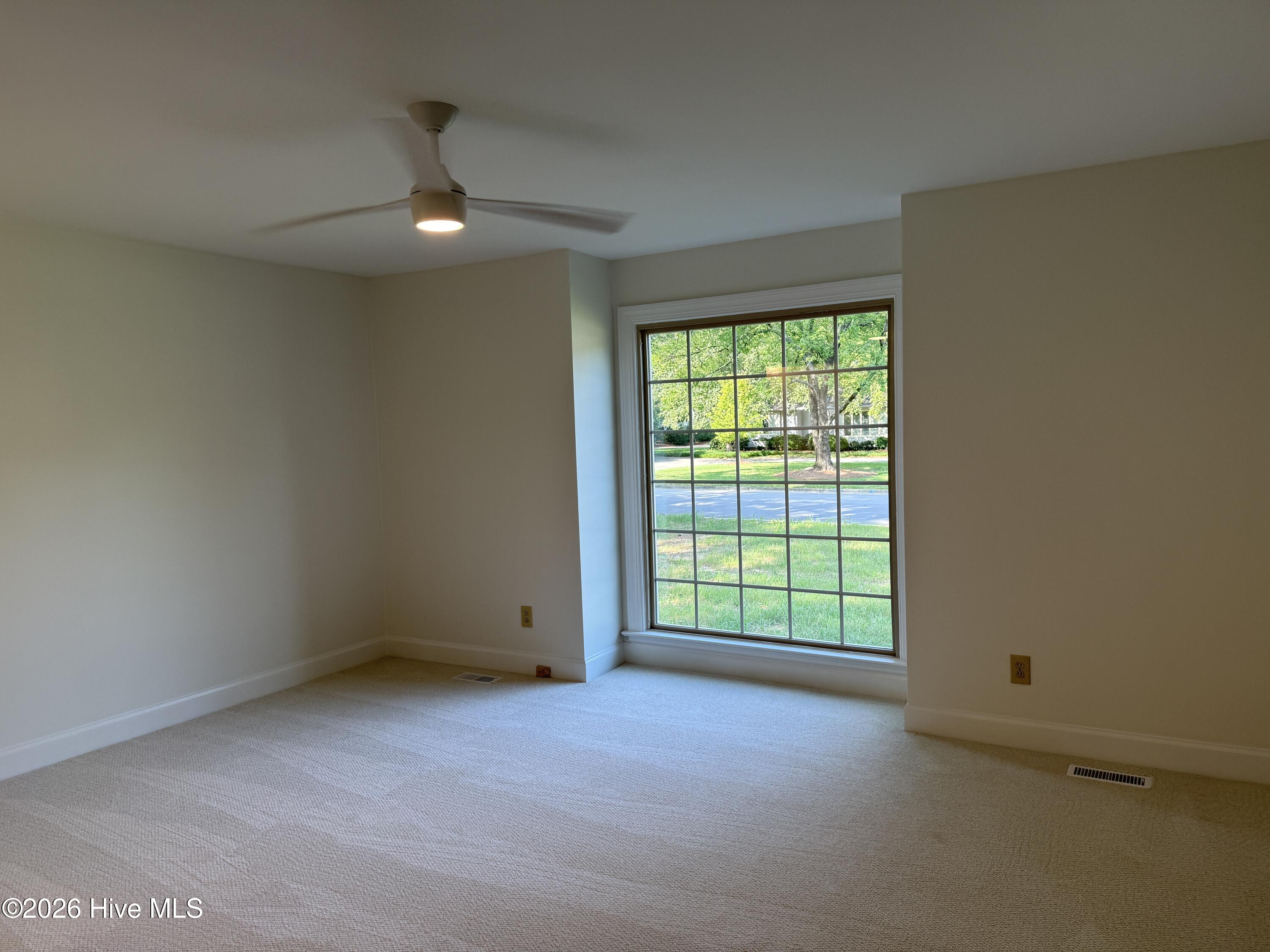 2207 Greenwich Lane Nw Property Photo 25