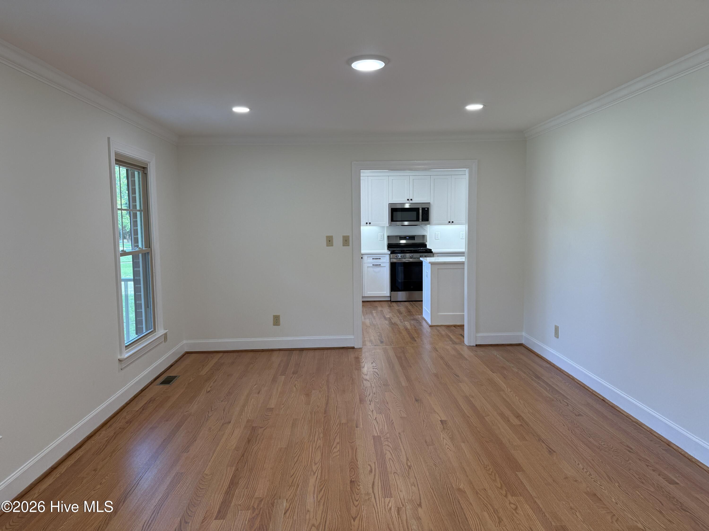 2207 Greenwich Lane Nw Property Photo 37