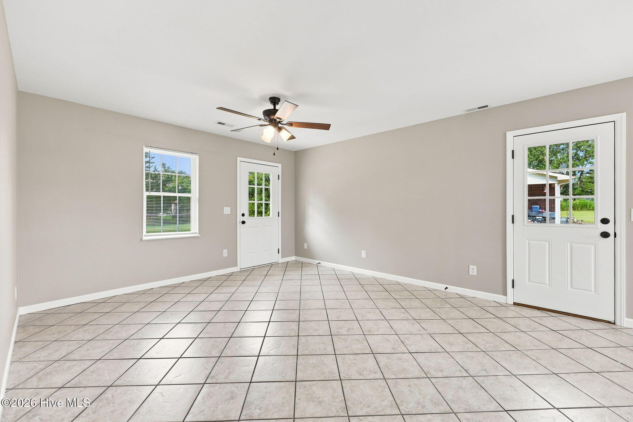 636 Hill Road Circle Property Photo 4