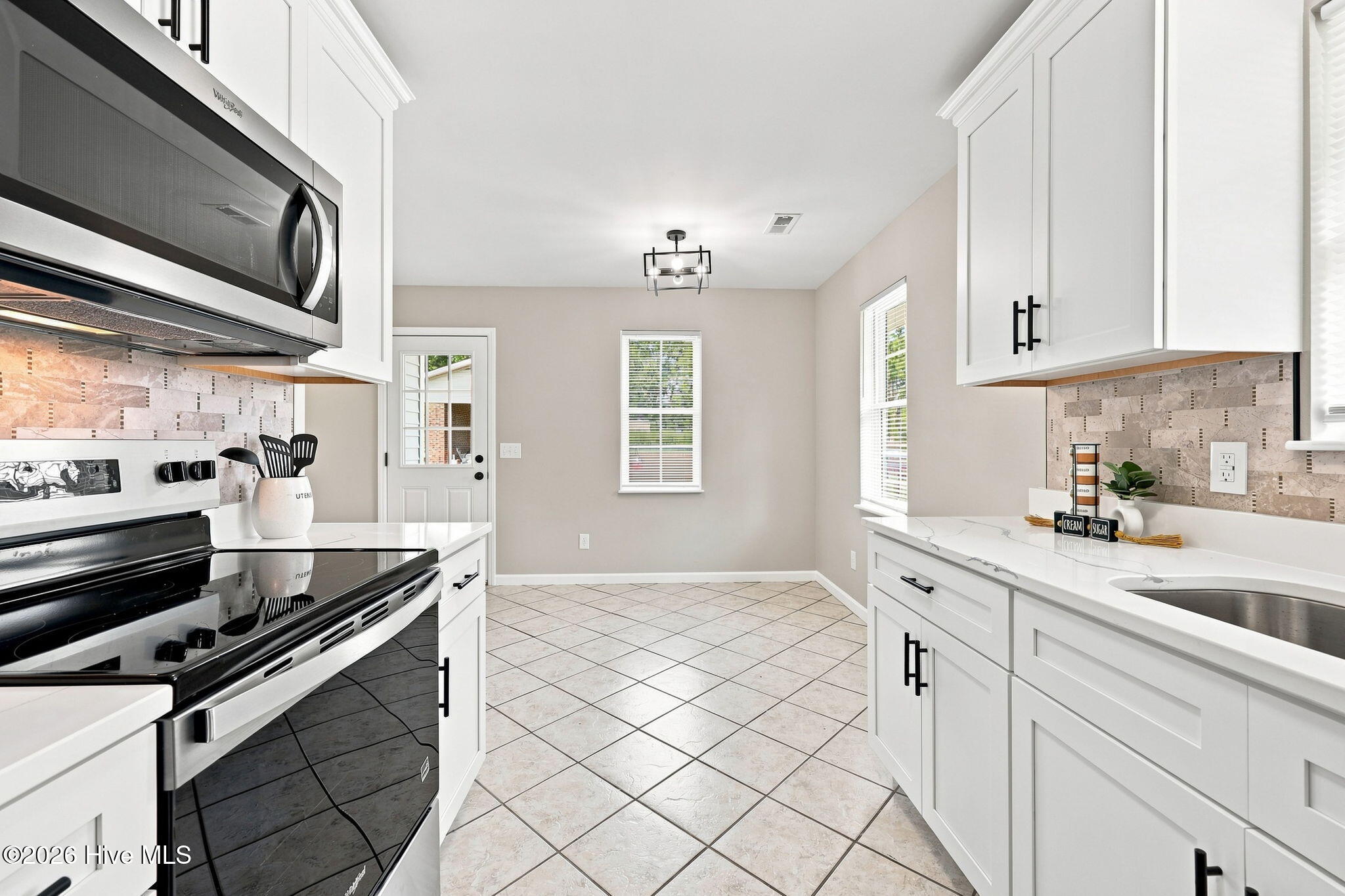 636 Hill Road Circle Property Photo 11