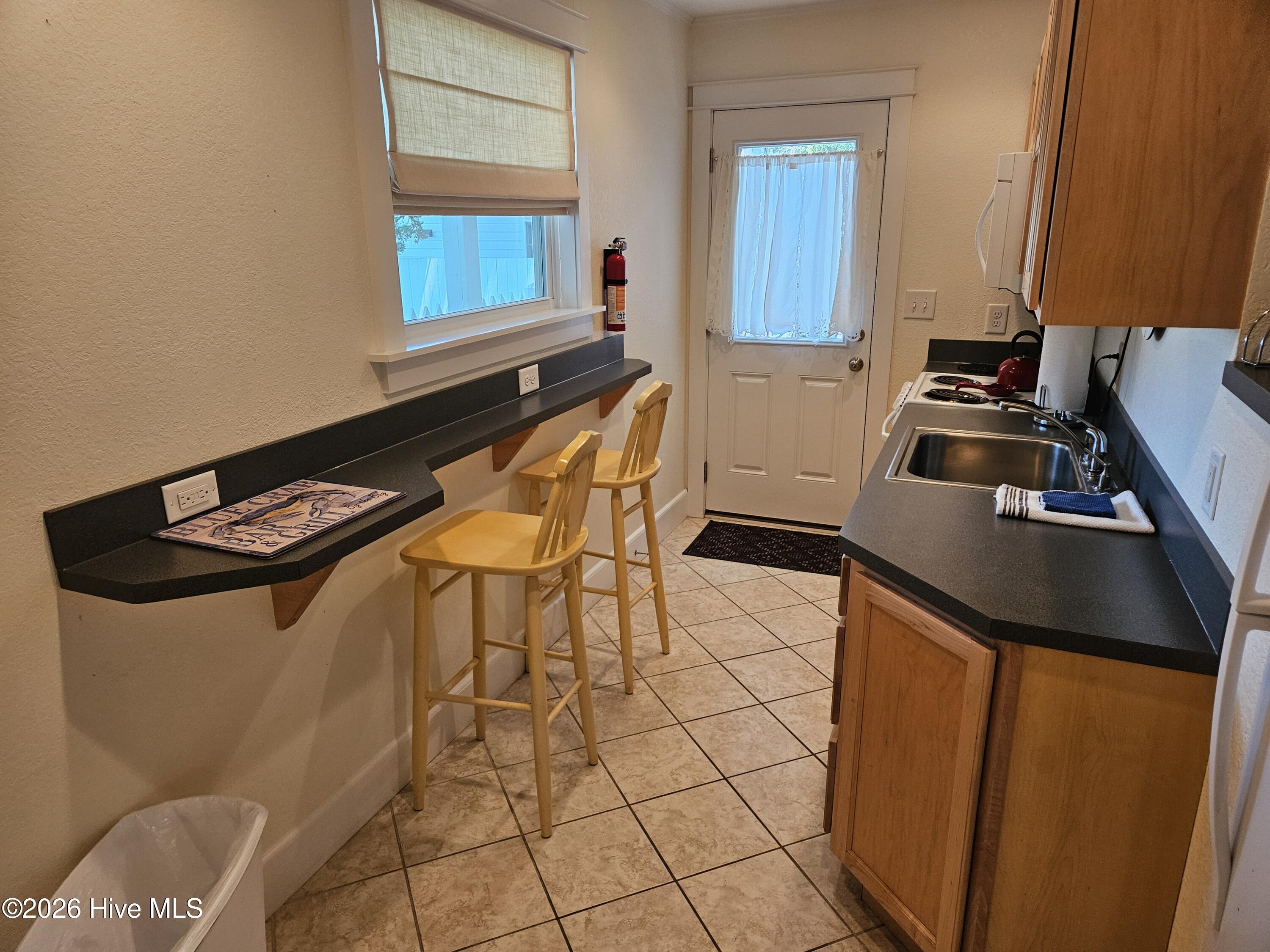 124 Sunset Lane Property Photo 5