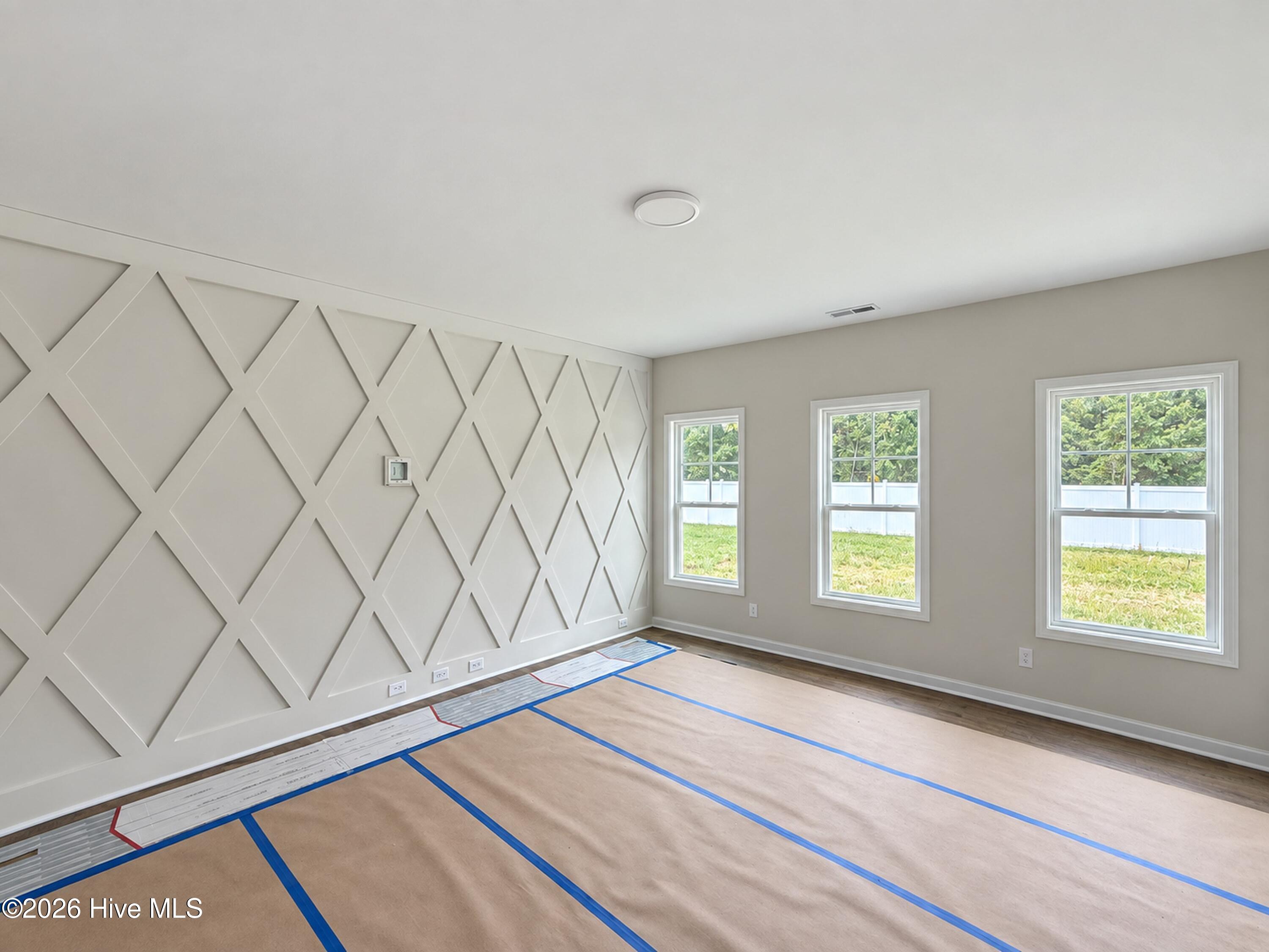 47 W Emily Gardens Drive Property Photo 4