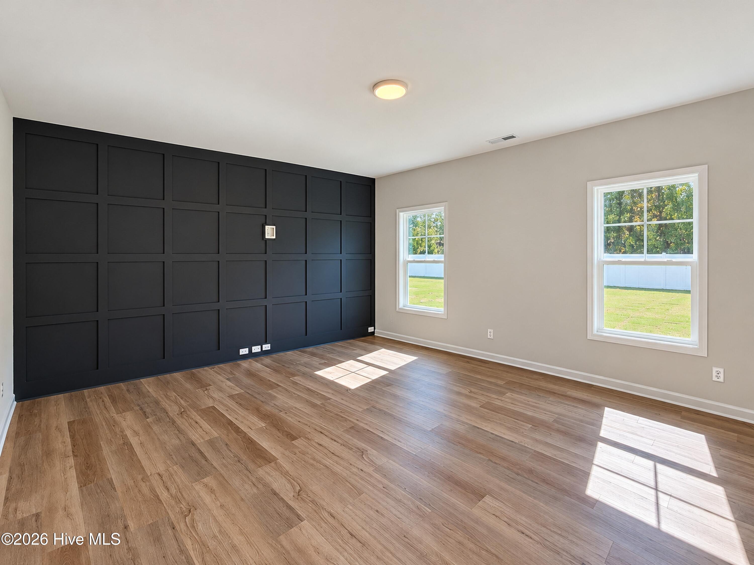 57 W Emily Gardens Drive Property Photo 4