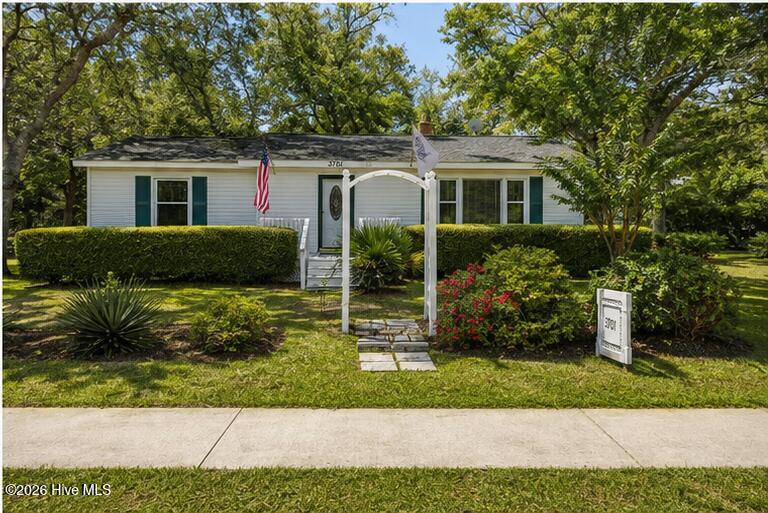 3701 E Oak Island Drive Property Photo 3