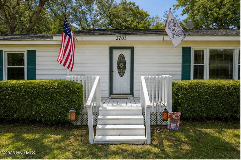 3701 E Oak Island Drive Property Photo 4