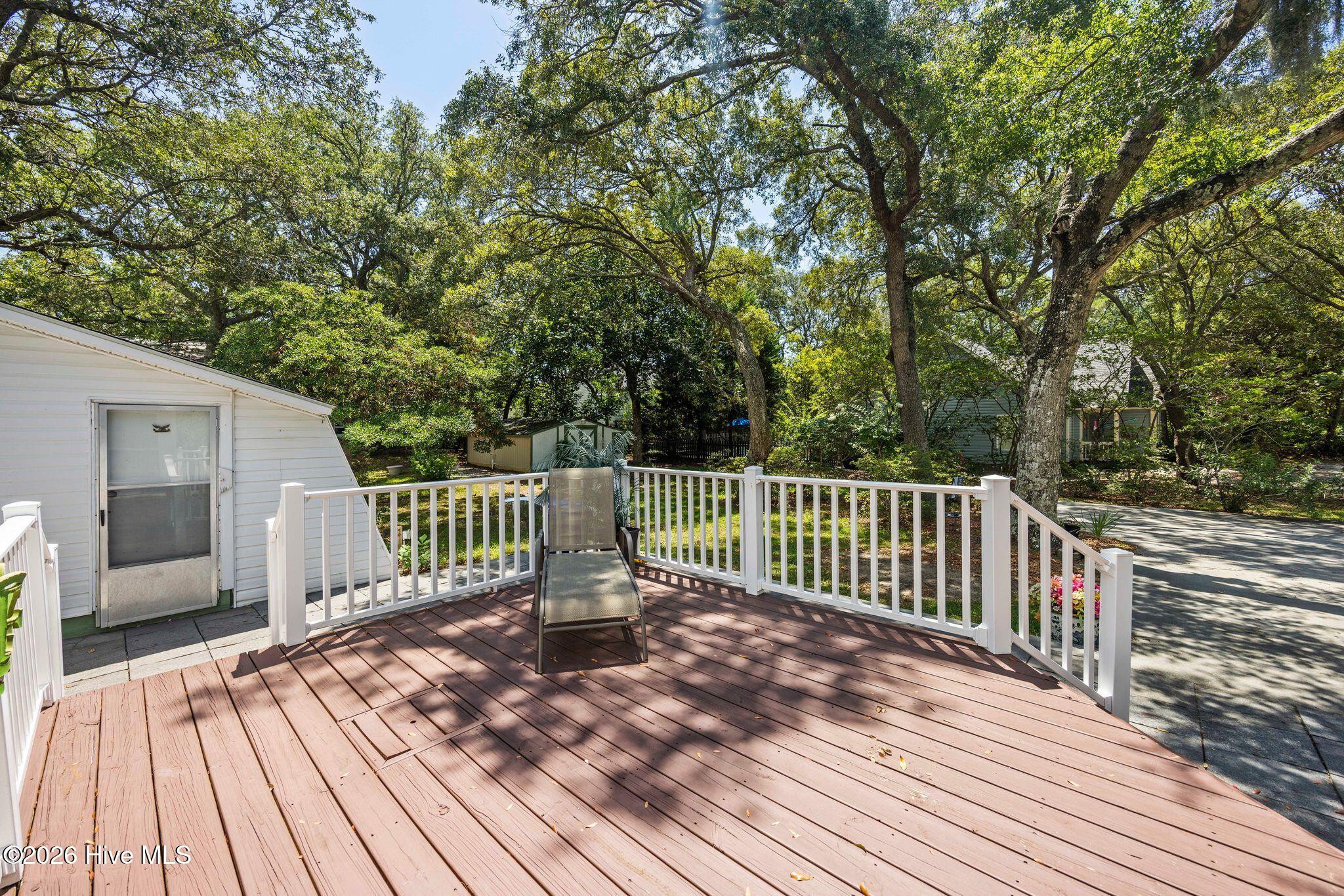 3701 E Oak Island Drive Property Photo 10