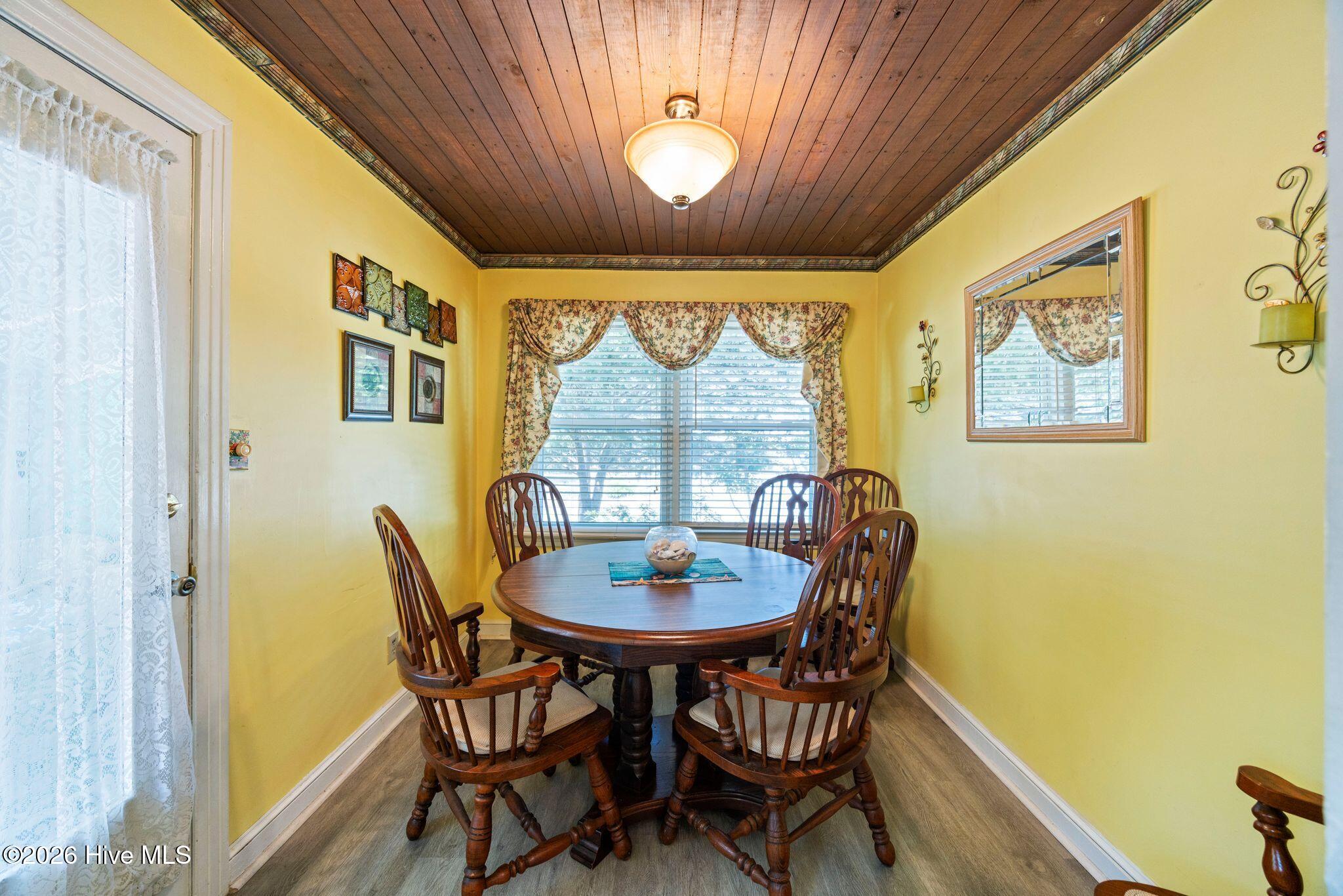 3701 E Oak Island Drive Property Photo 15