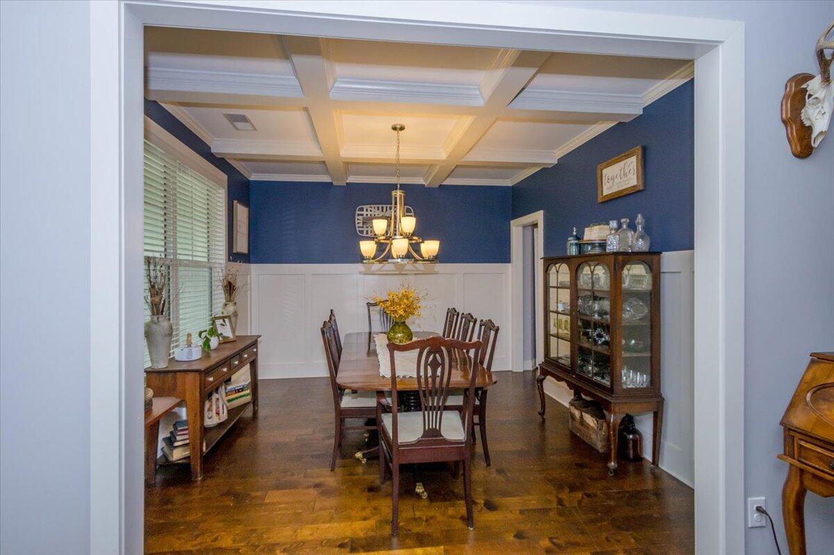 706 William Avenue Property Photo 8
