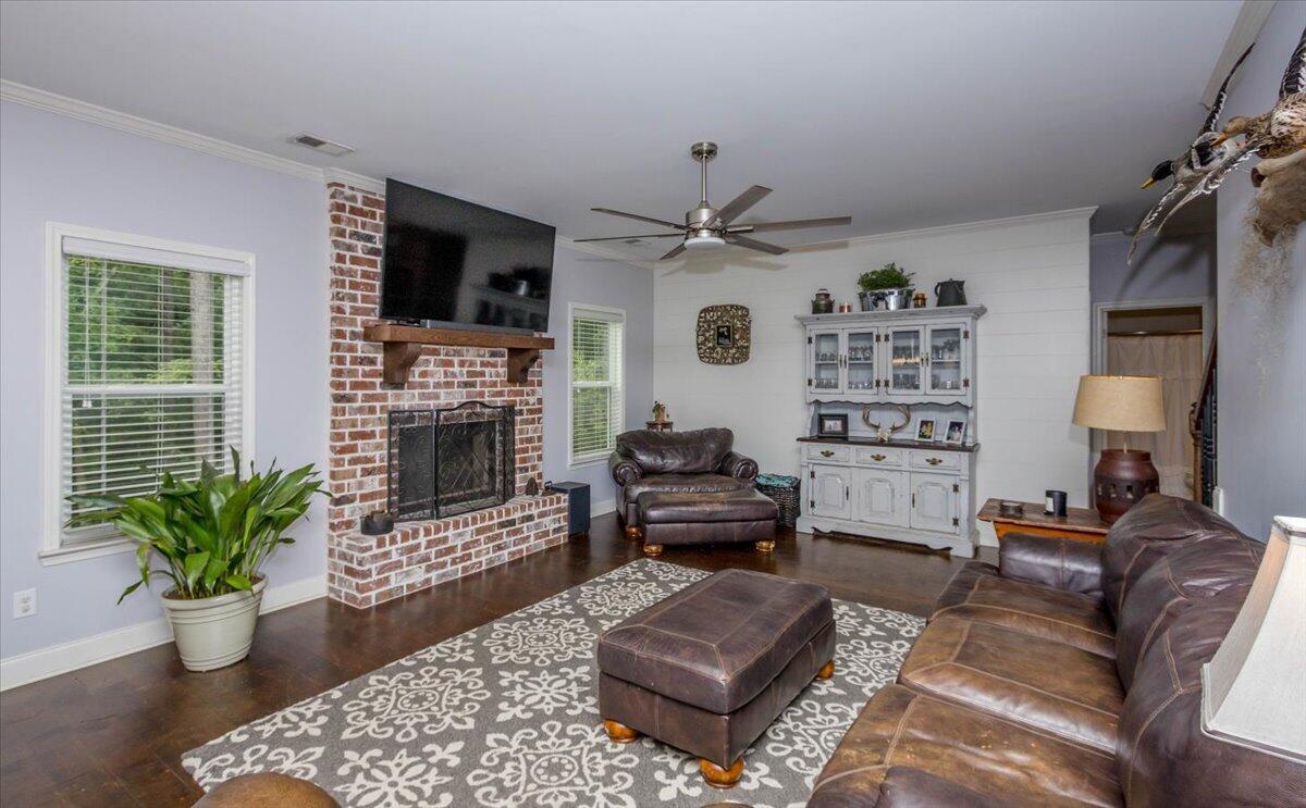 706 William Avenue Property Photo 13