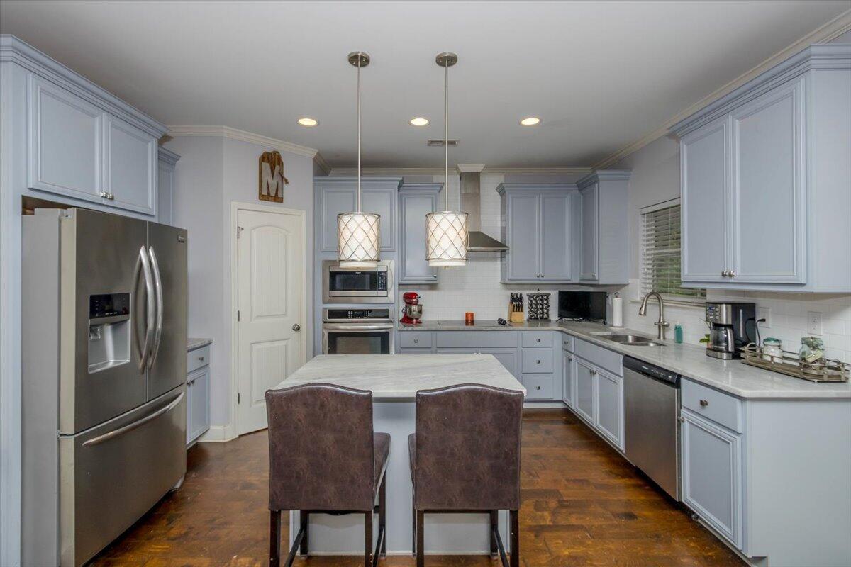 706 William Avenue Property Photo 17