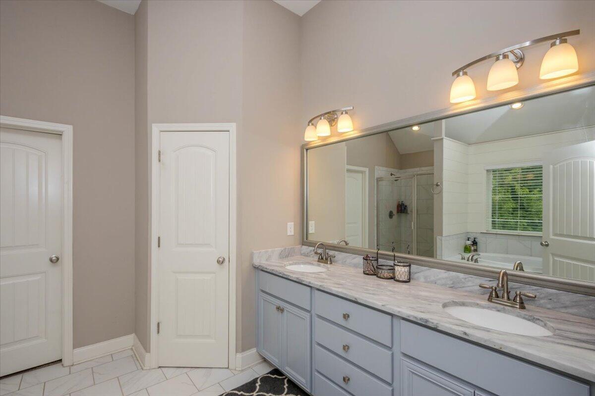 706 William Avenue Property Photo 34