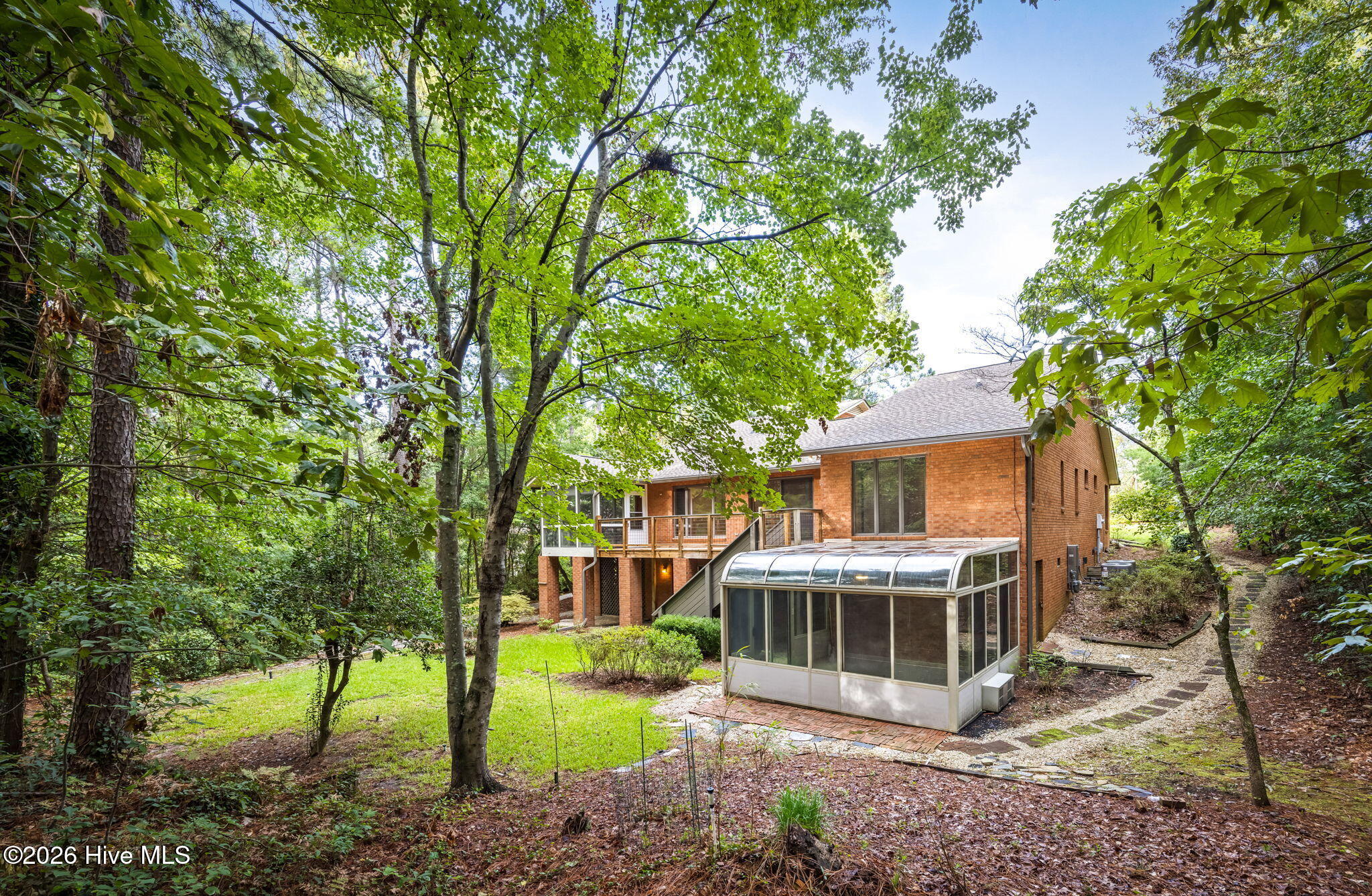 215 Englewood Road Property Photo 3