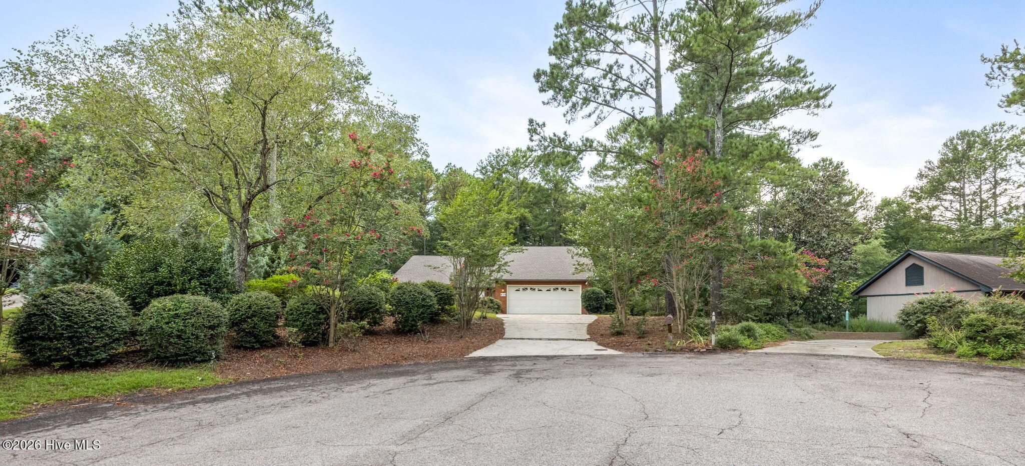 215 Englewood Road Property Photo 7