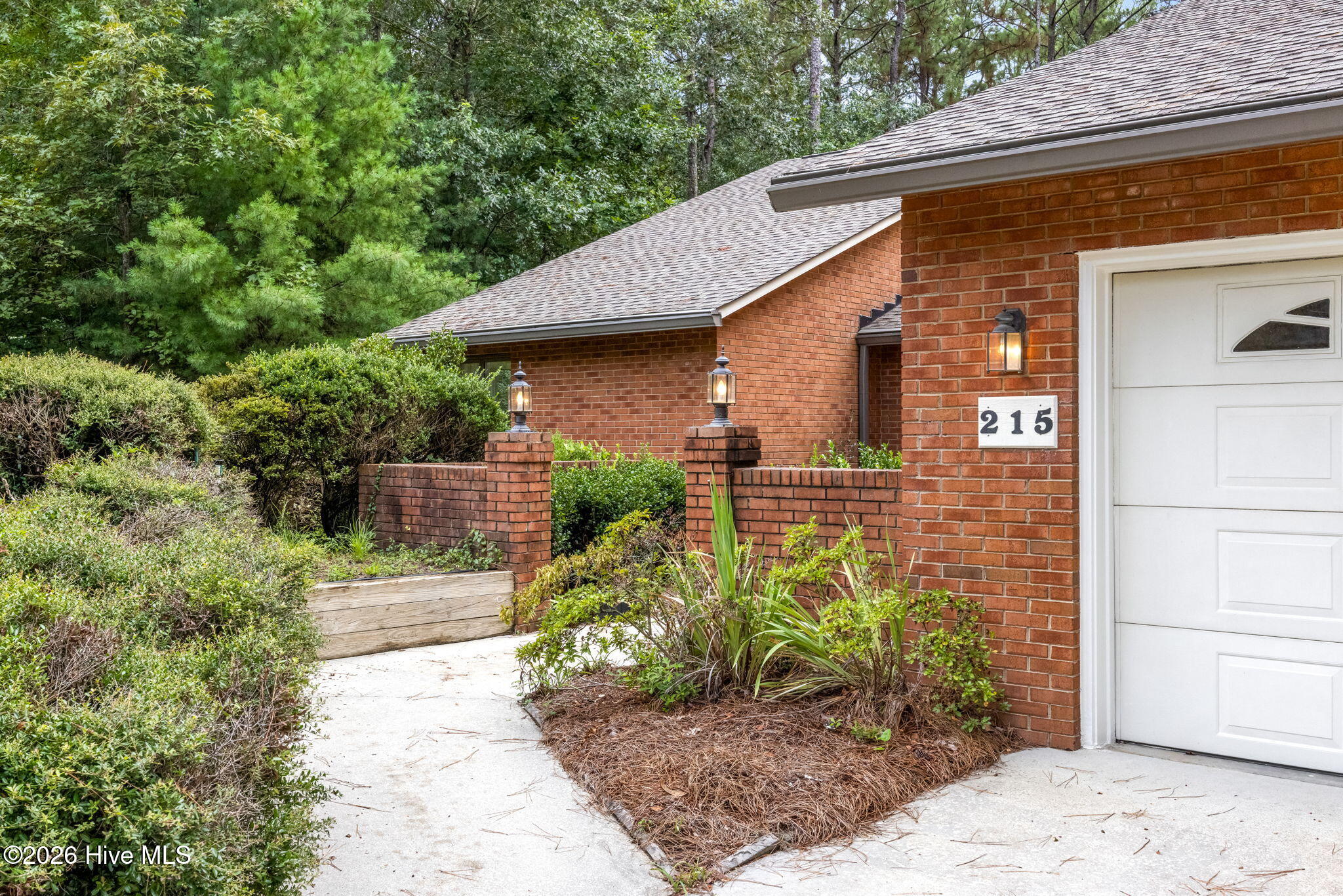 215 Englewood Road Property Photo 8
