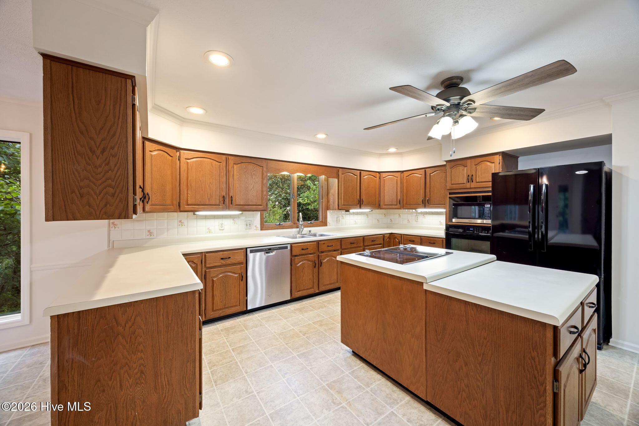 215 Englewood Road Property Photo 21