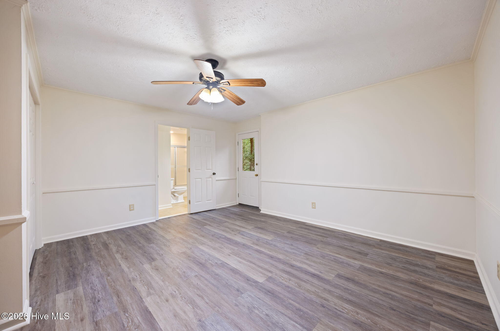 215 Englewood Road Property Photo 54