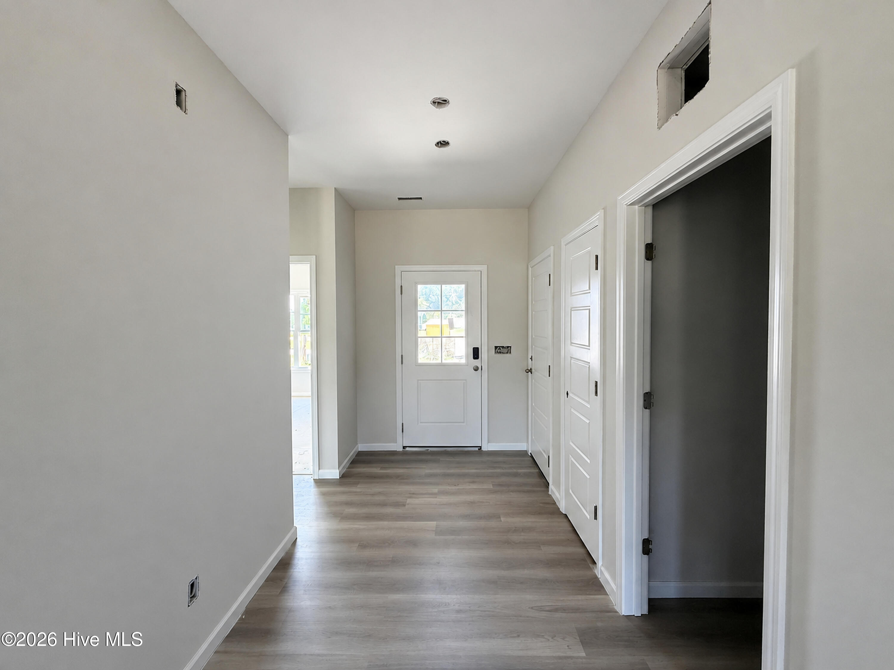 39 E Emily Gardens Drive Property Photo 2
