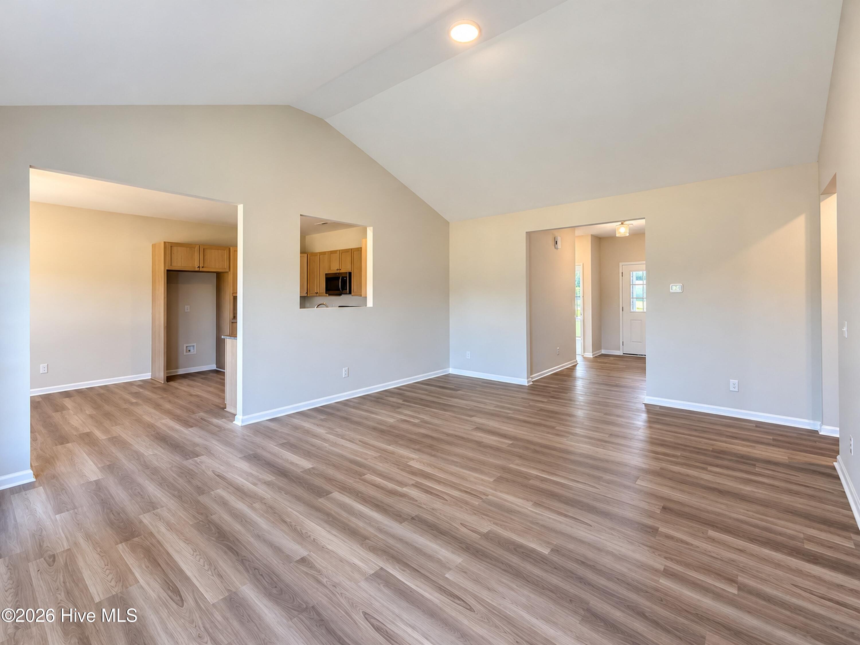 39 E Emily Gardens Drive Property Photo 4