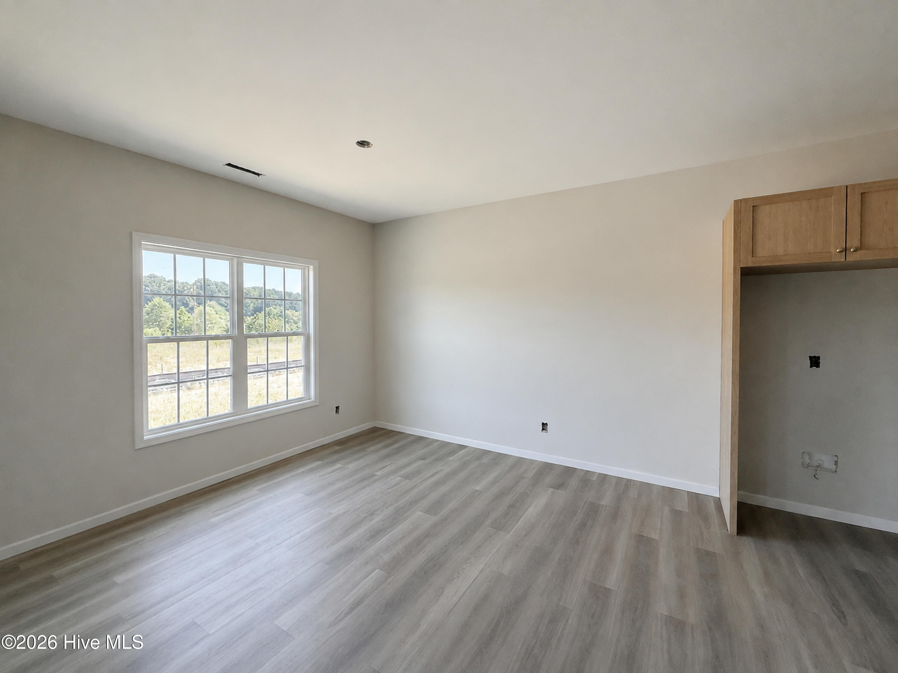39 E Emily Gardens Drive Property Photo 5