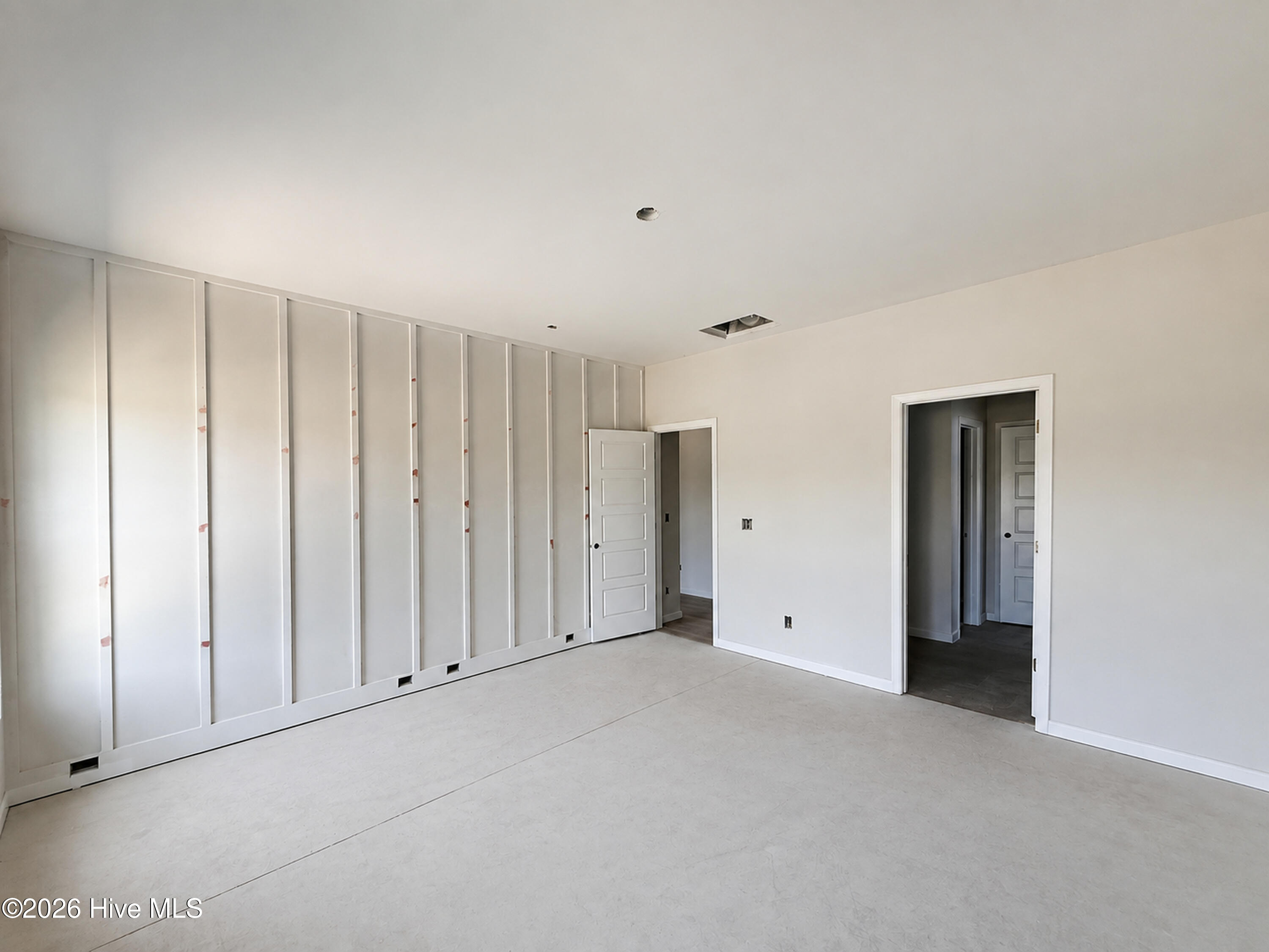 39 E Emily Gardens Drive Property Photo 8