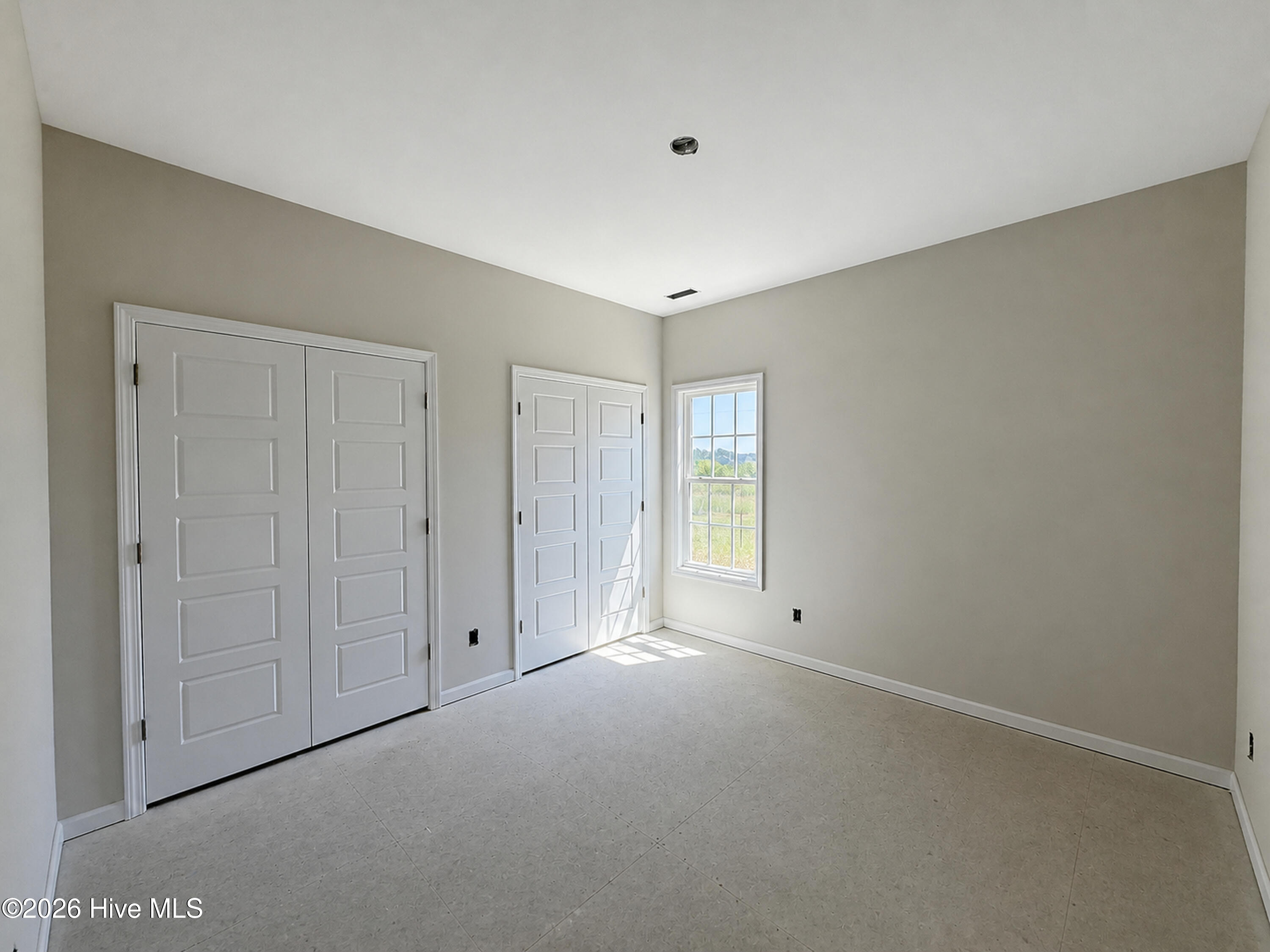 39 E Emily Gardens Drive Property Photo 14