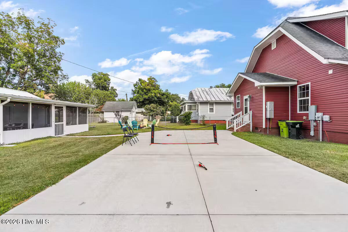 1422 Park Avenue Property Photo 4